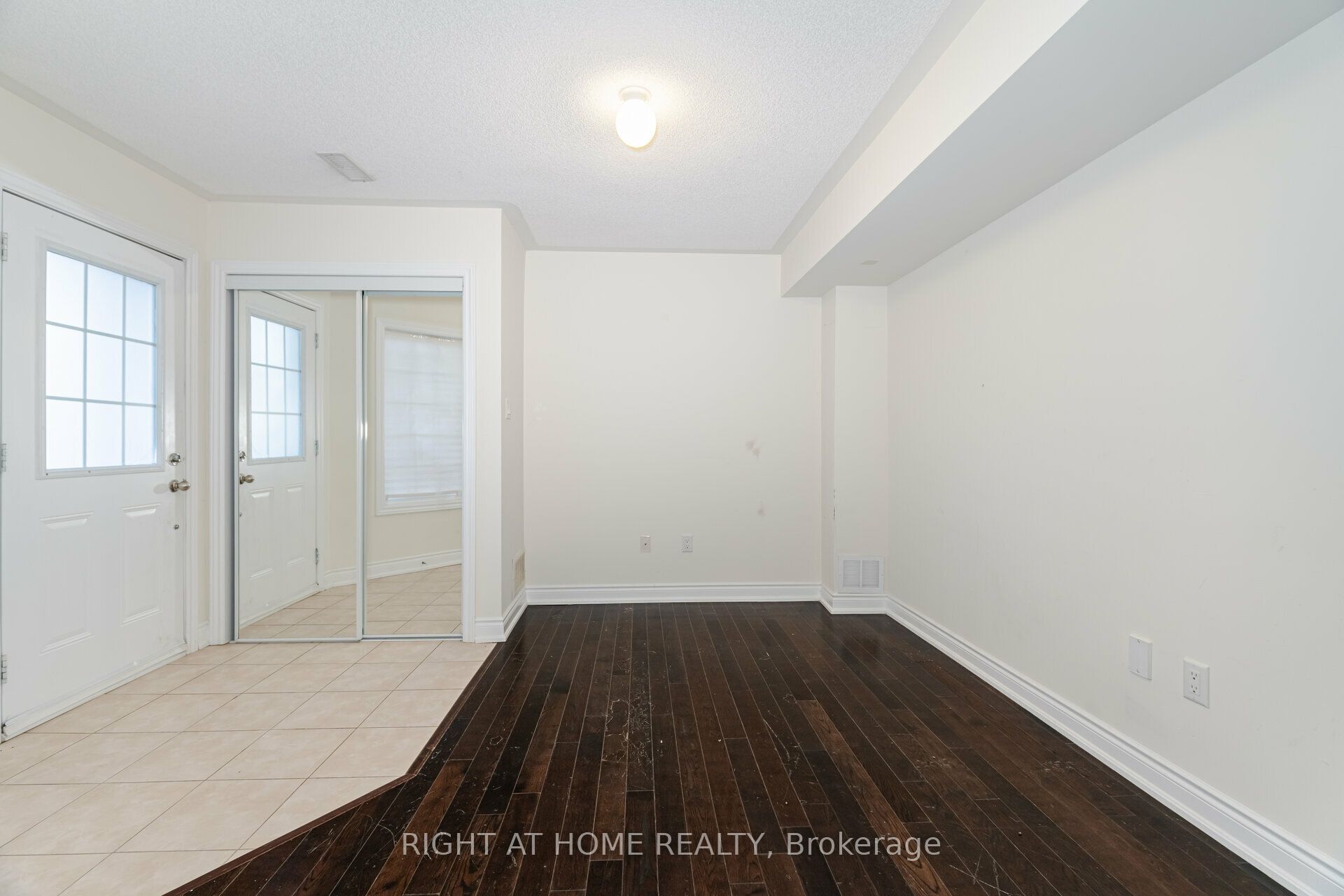 7160 Triumph Lane, #45