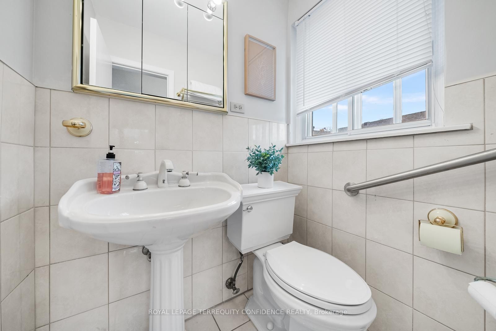 132 Meadowbank Road