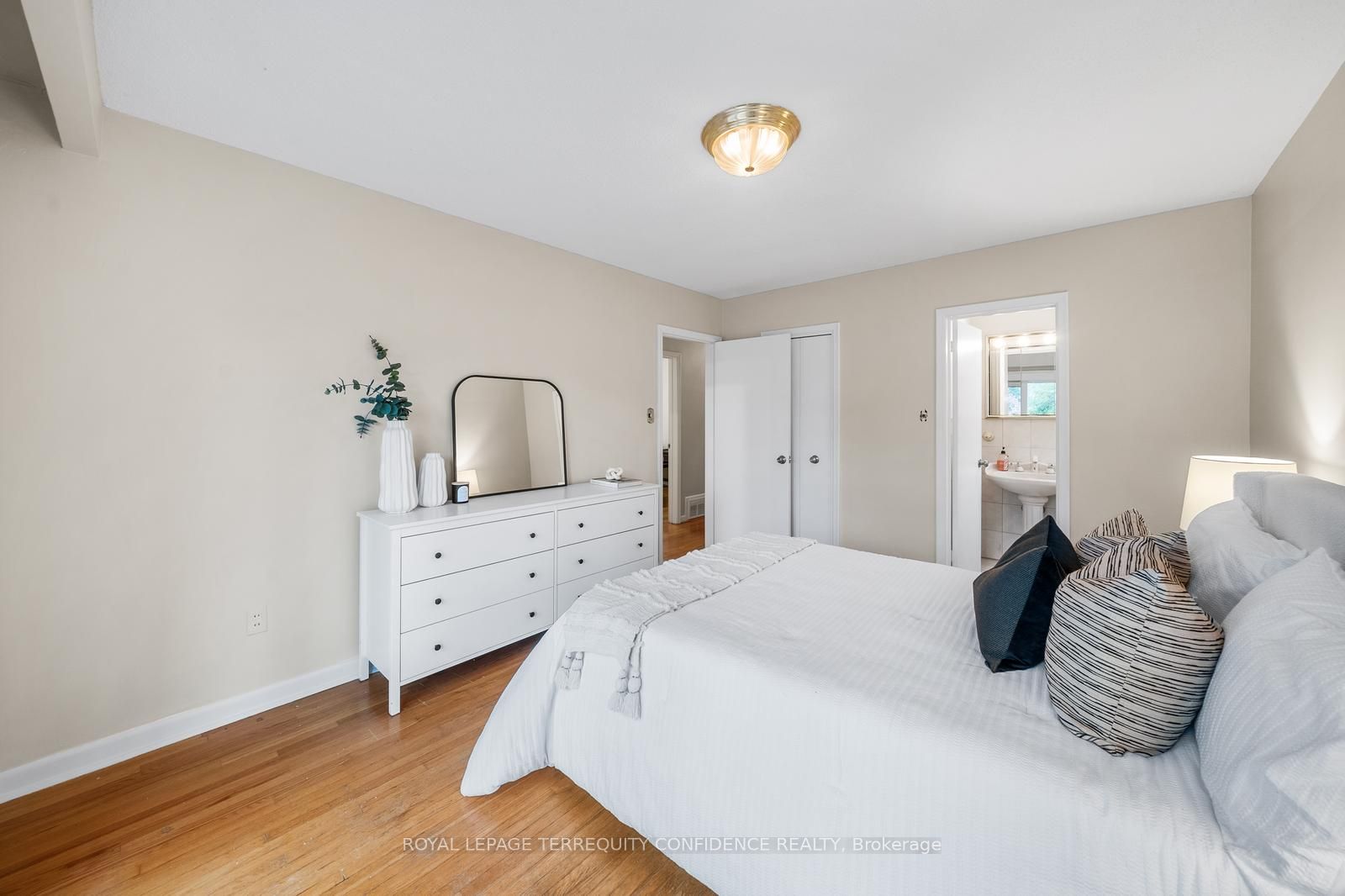 132 Meadowbank Road