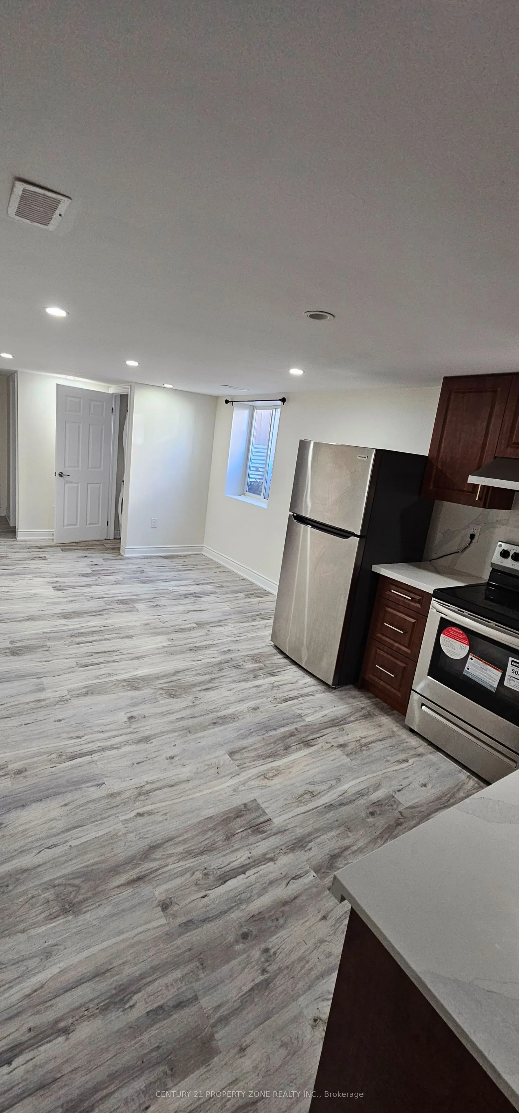 5439 Cornwall Crescent
