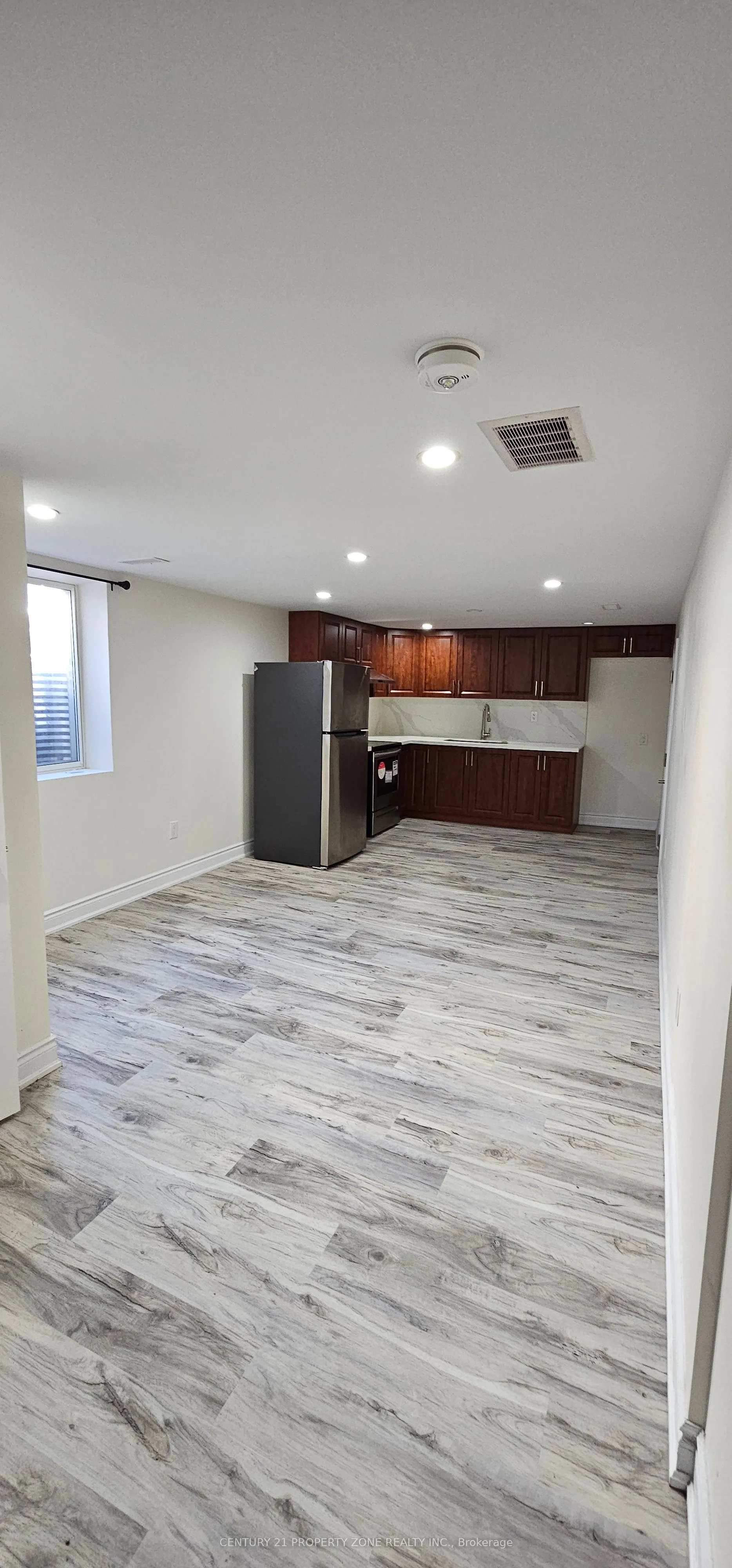 5439 Cornwall Crescent