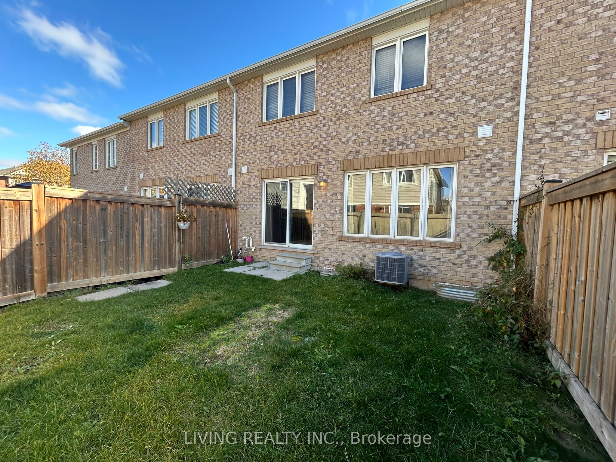 348 Chuchmach Close