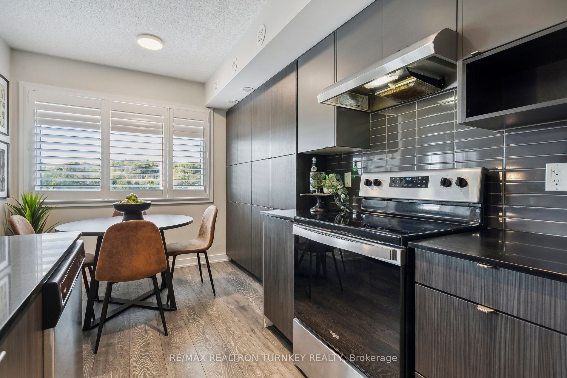 1135 Cooke Boulevard, #116