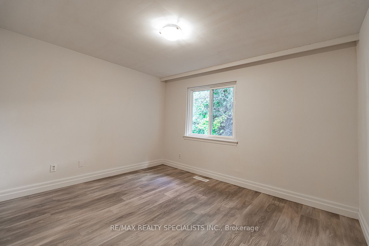 3360 The Credit Woodlands #10