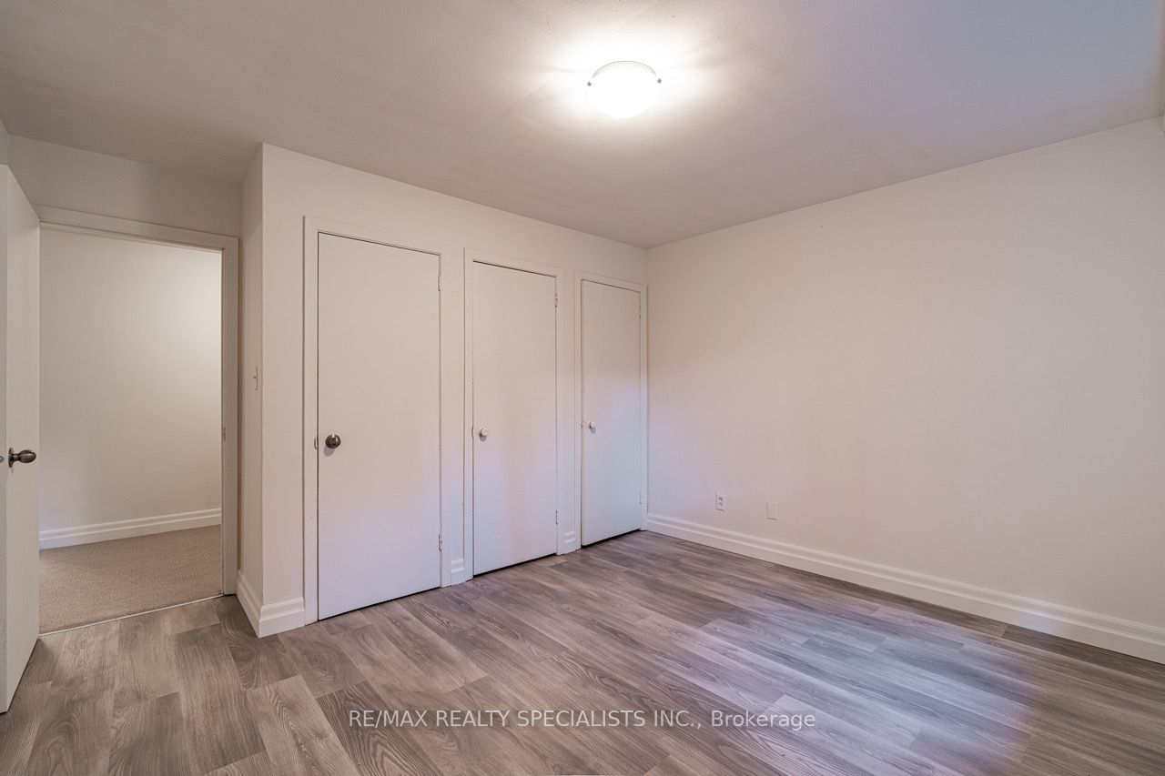 3360 The Credit Woodlands #10