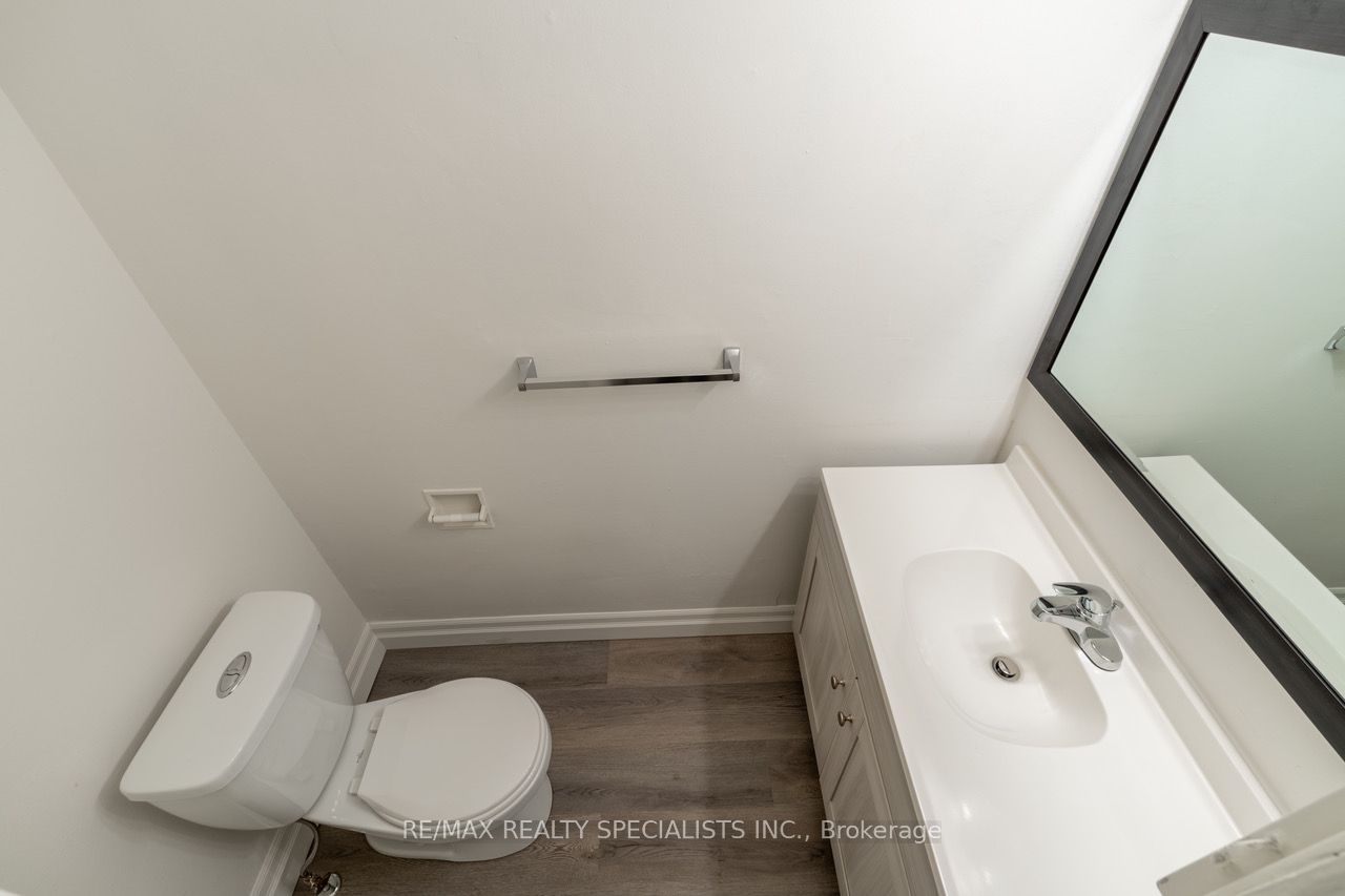 3360 The Credit Woodlands #10