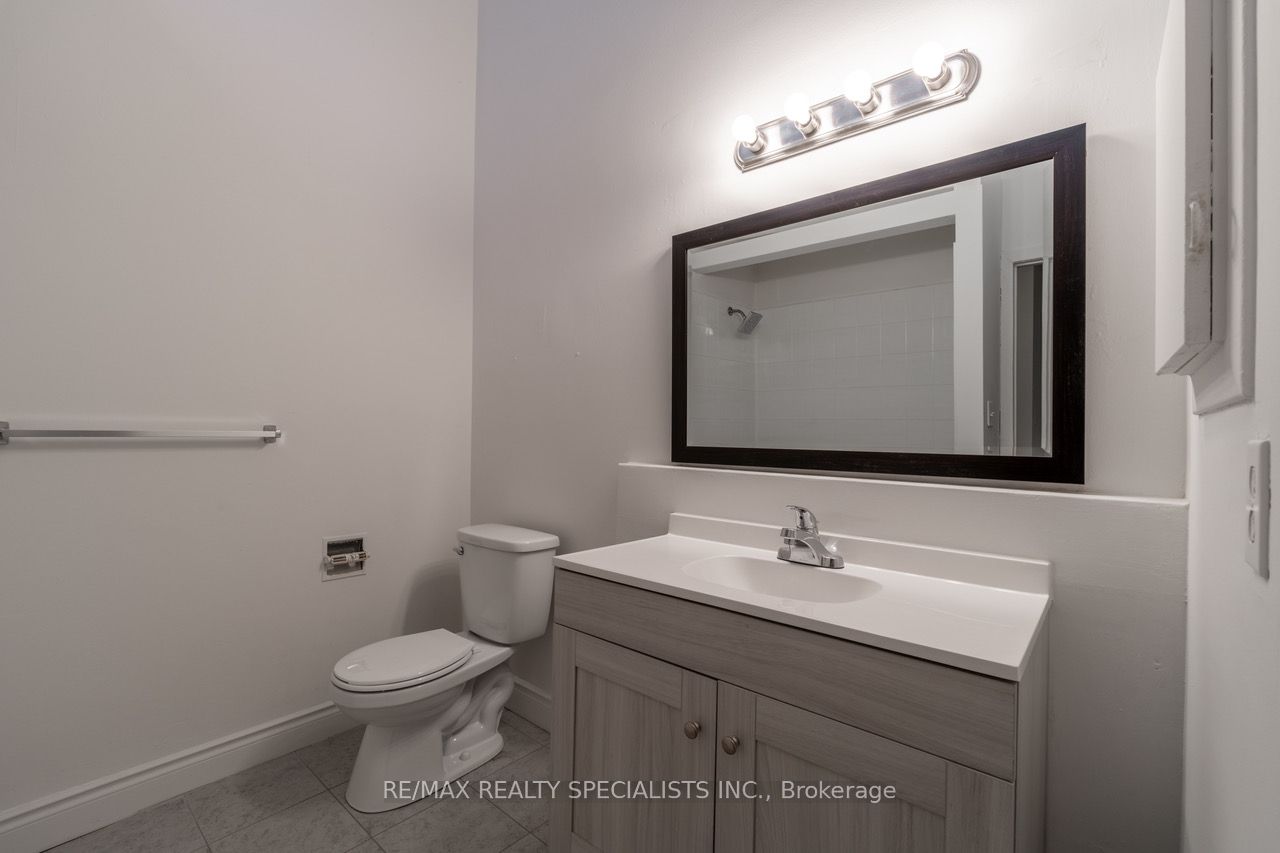 3360 The Credit Woodlands #10