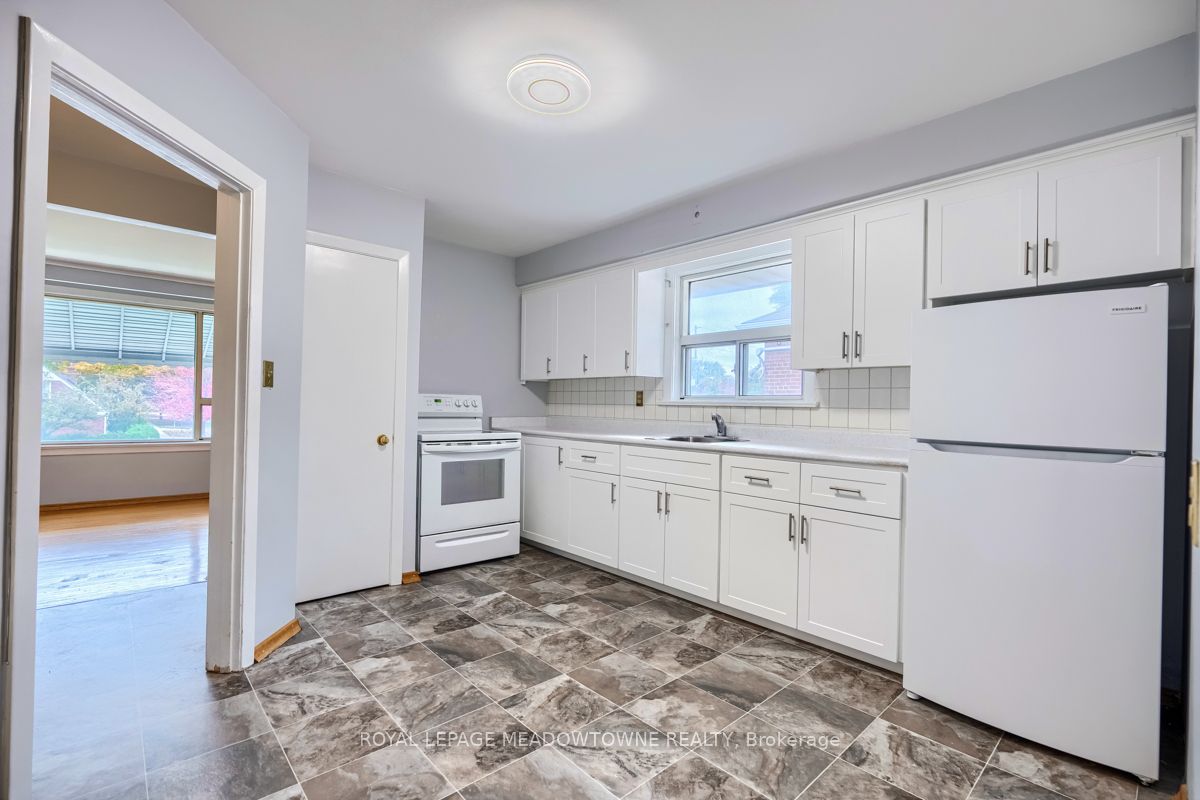 671 Browns Line, #671A