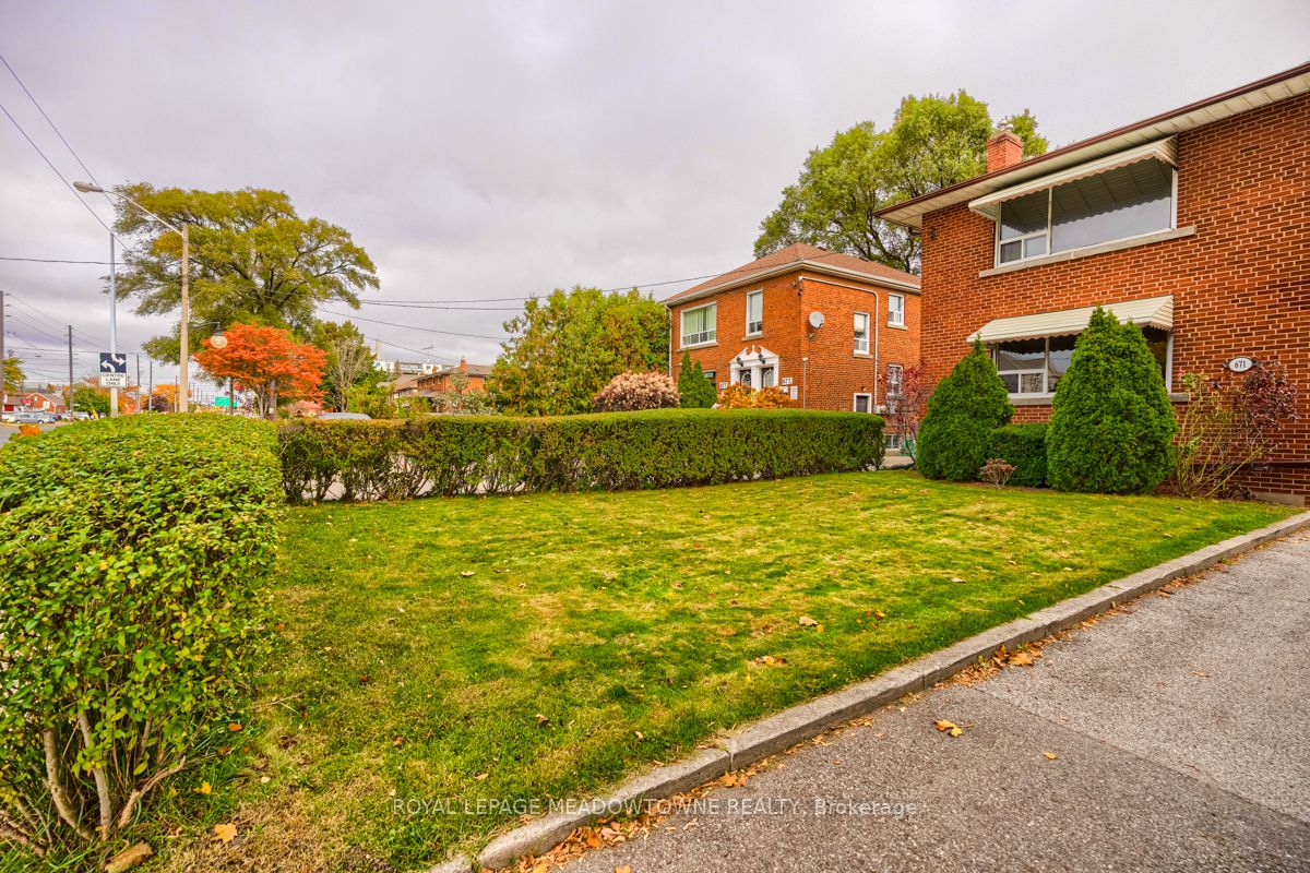671 Browns Line, #671A