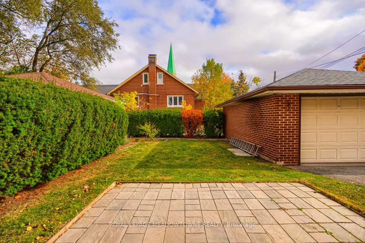 671 Browns Line, #671A