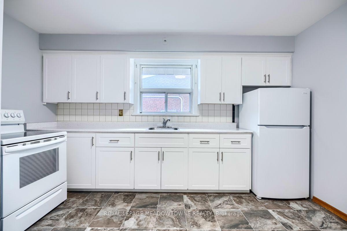 671 Browns Line, #671A
