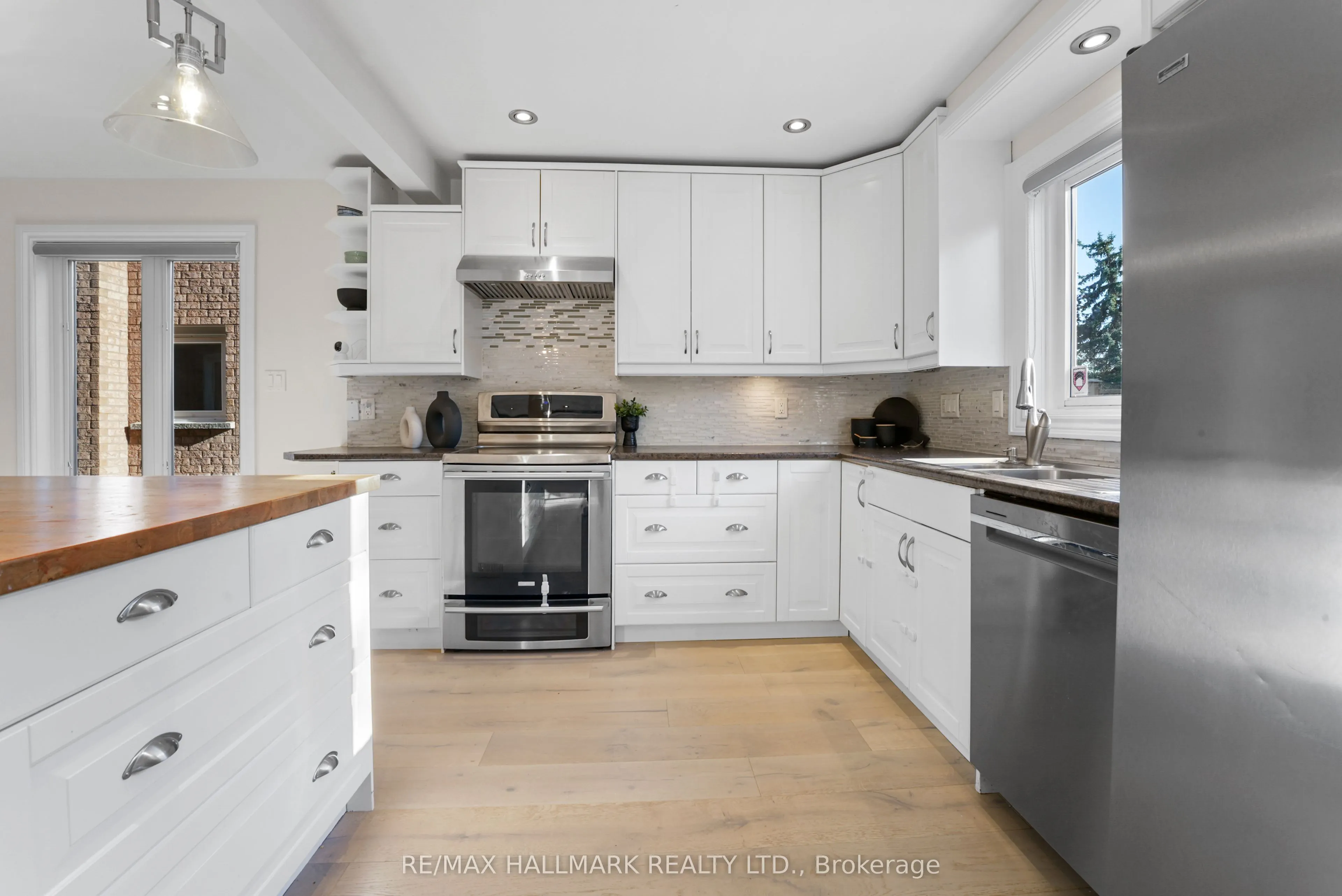 3401 Aubrey Road