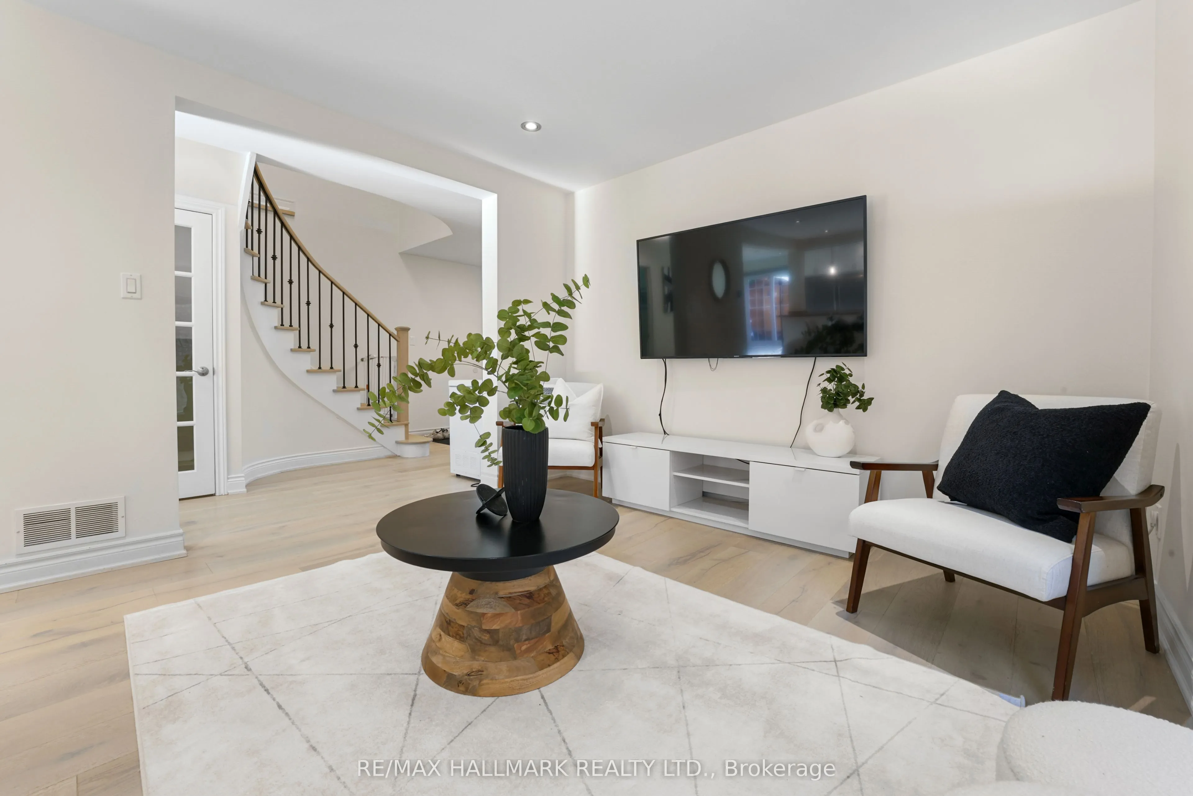 3401 Aubrey Road