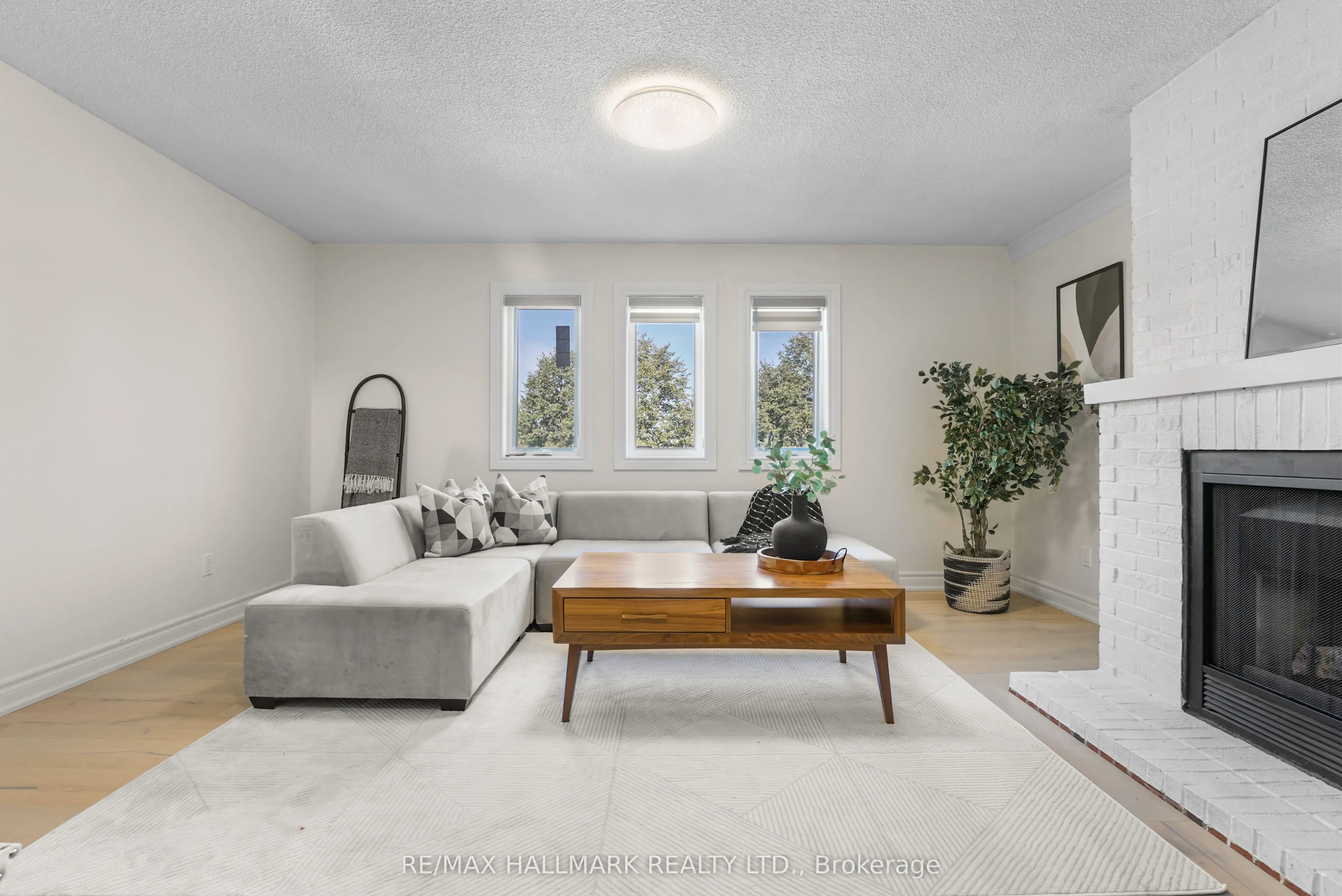 3401 Aubrey Road