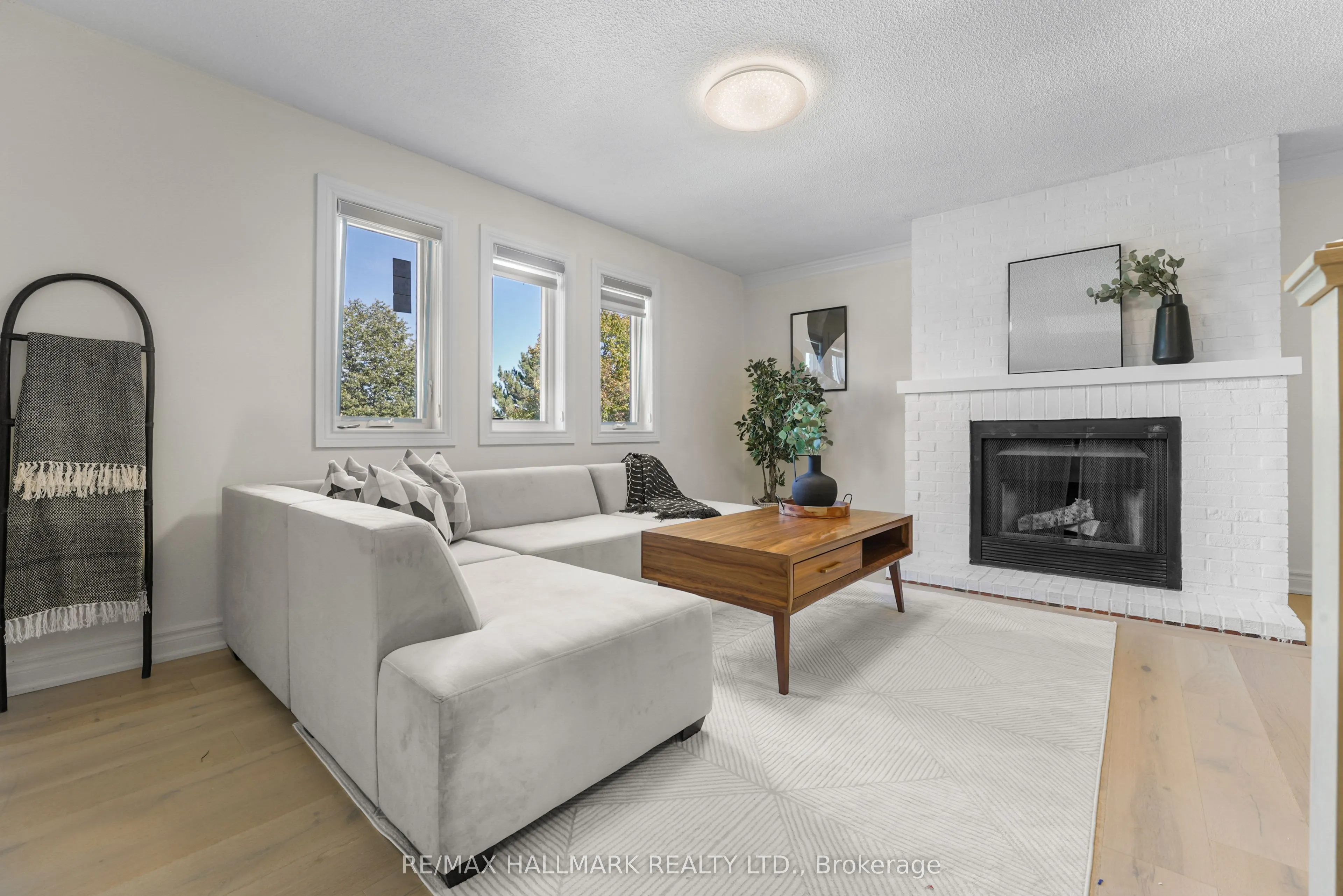 3401 Aubrey Road