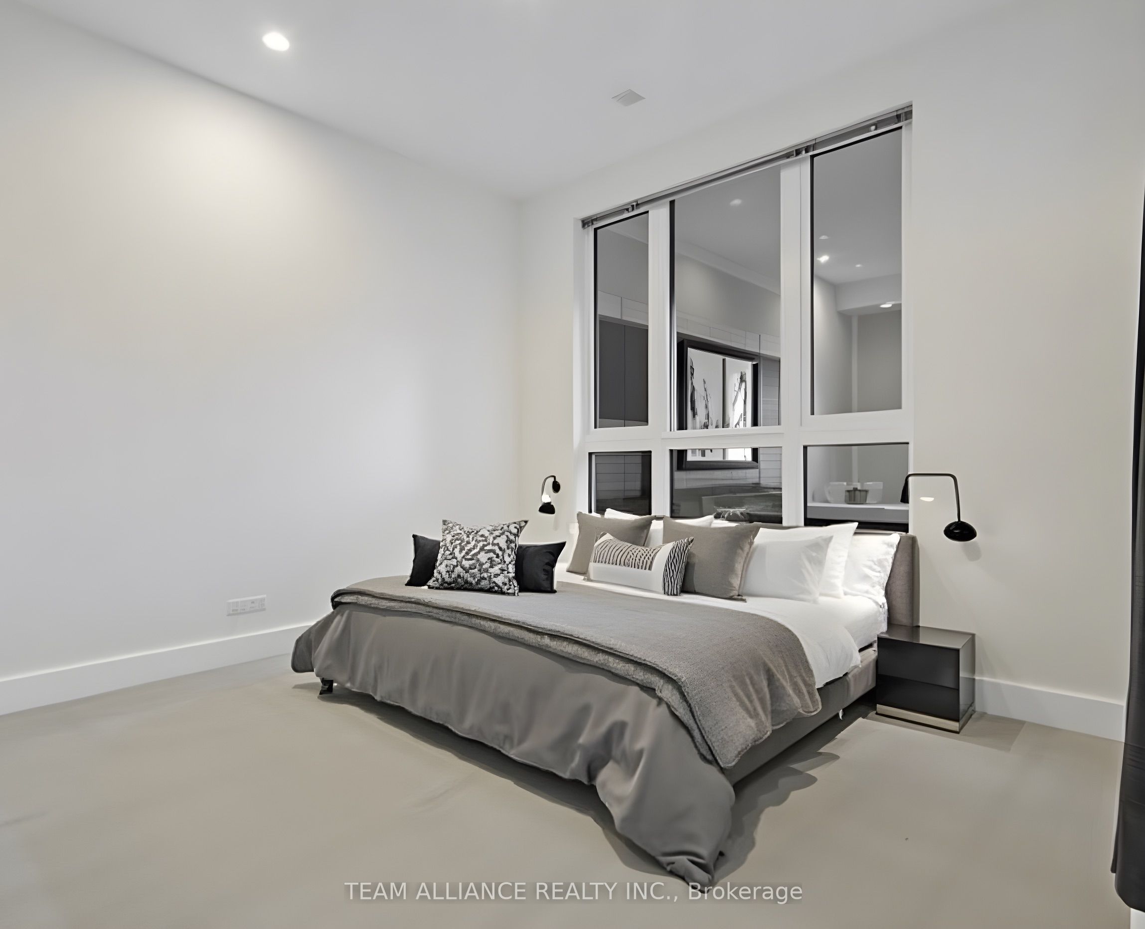 8 Nahani Way, #316