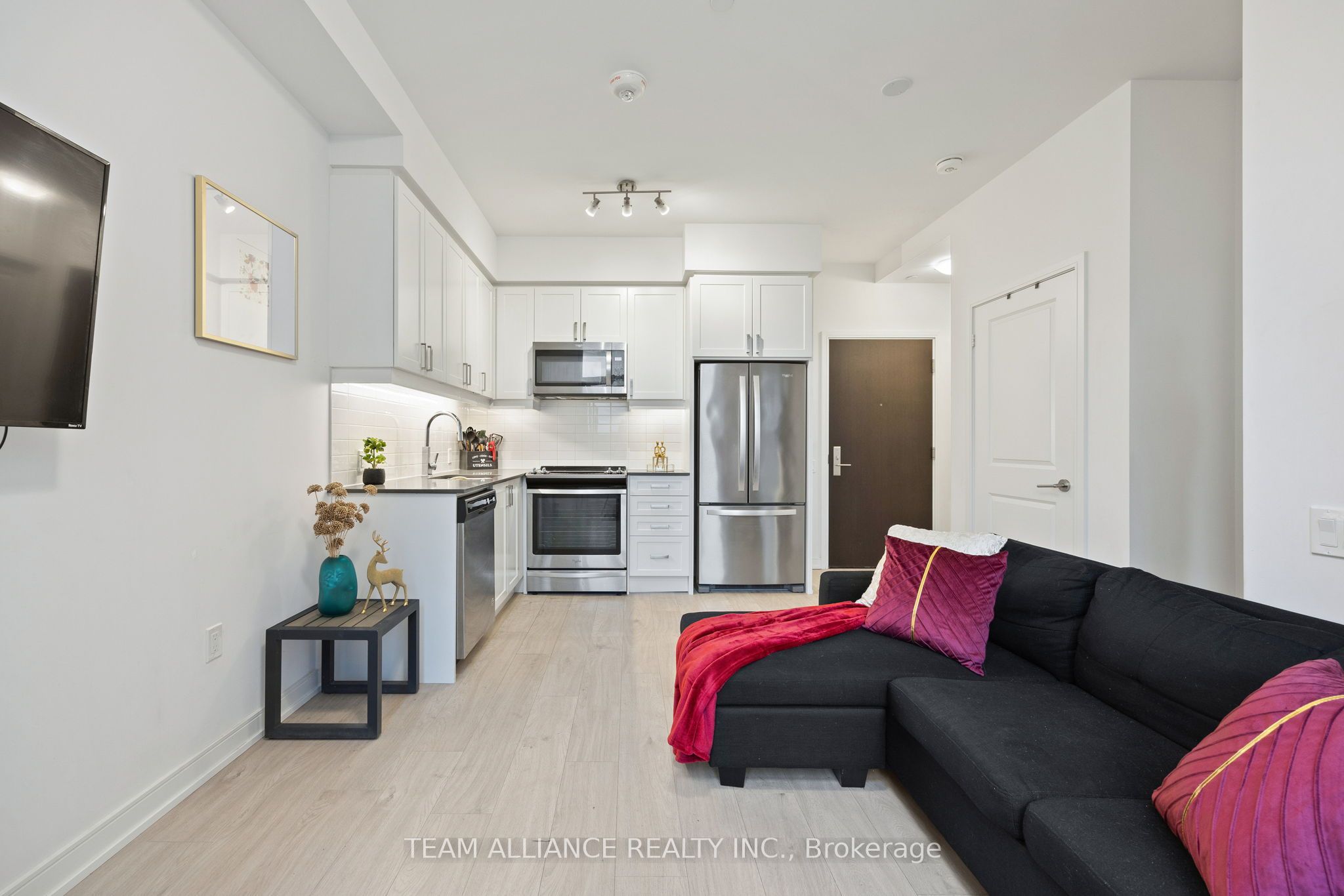 8 Nahani Way, #316