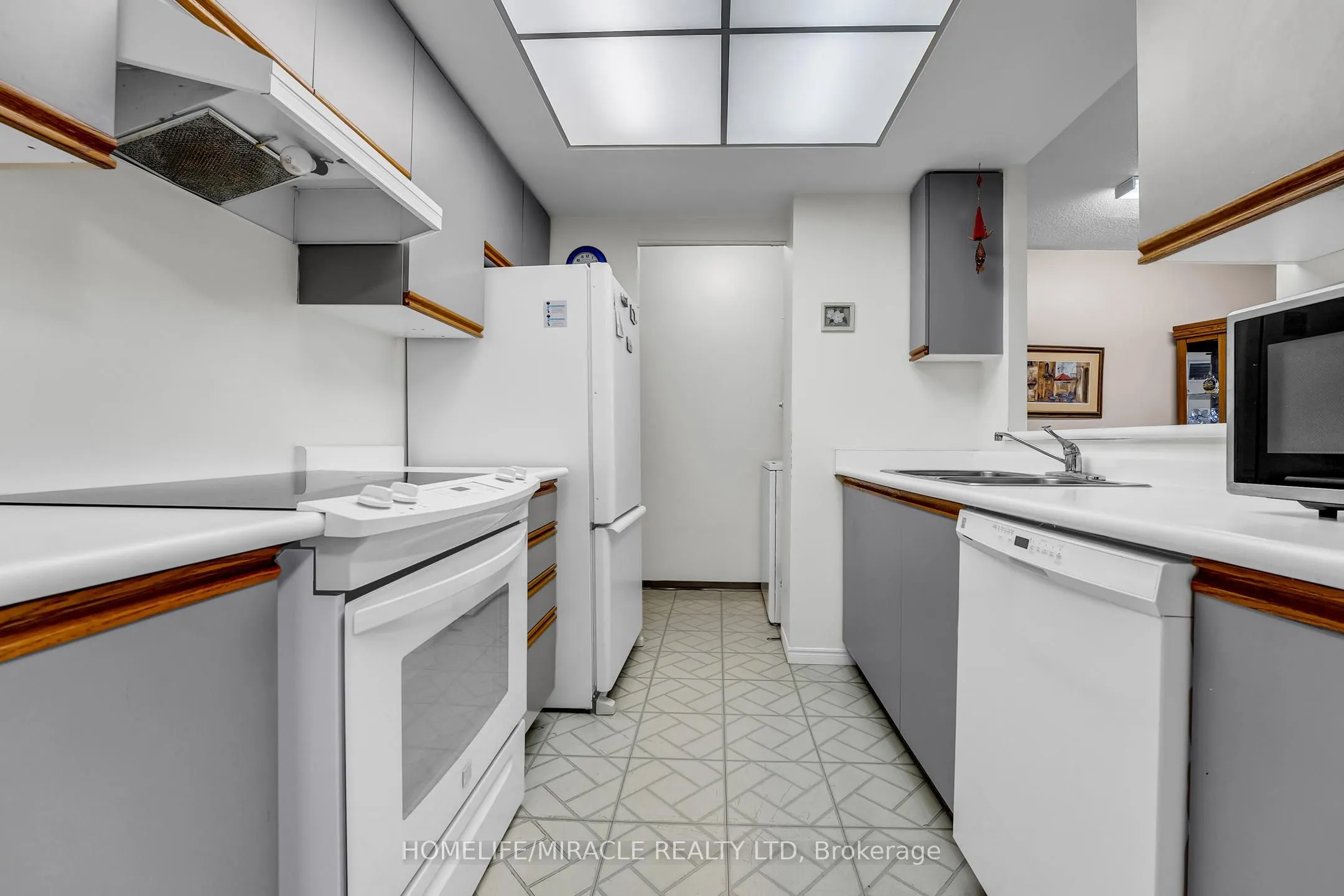 1001 Cedarglen Gate, #714