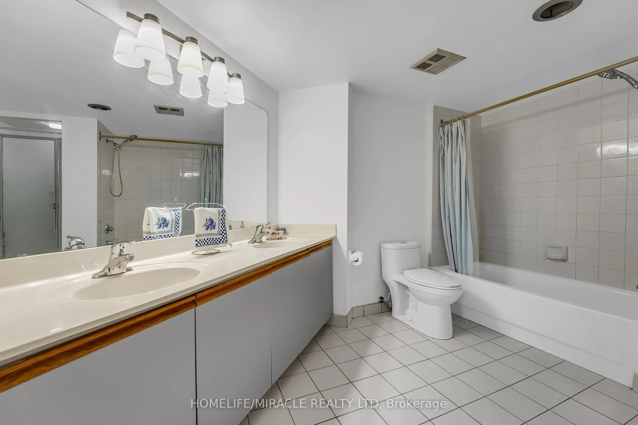 1001 Cedarglen Gate, #714