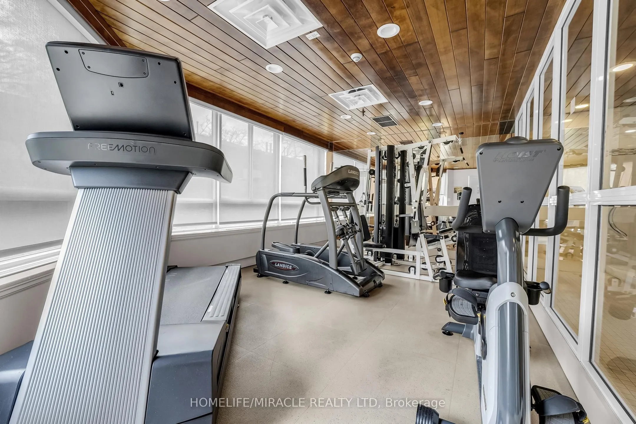 1001 Cedarglen Gate, #714