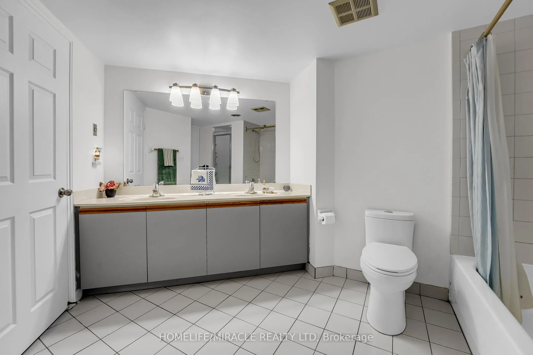 1001 Cedarglen Gate, #714