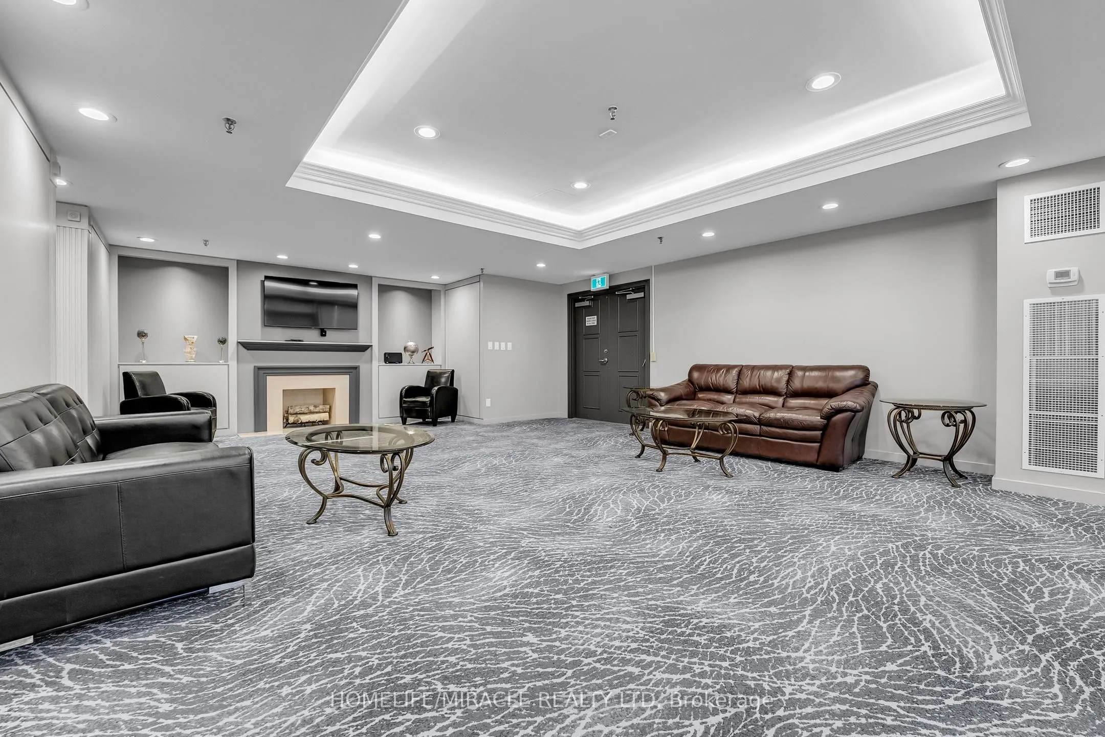 1001 Cedarglen Gate, #714