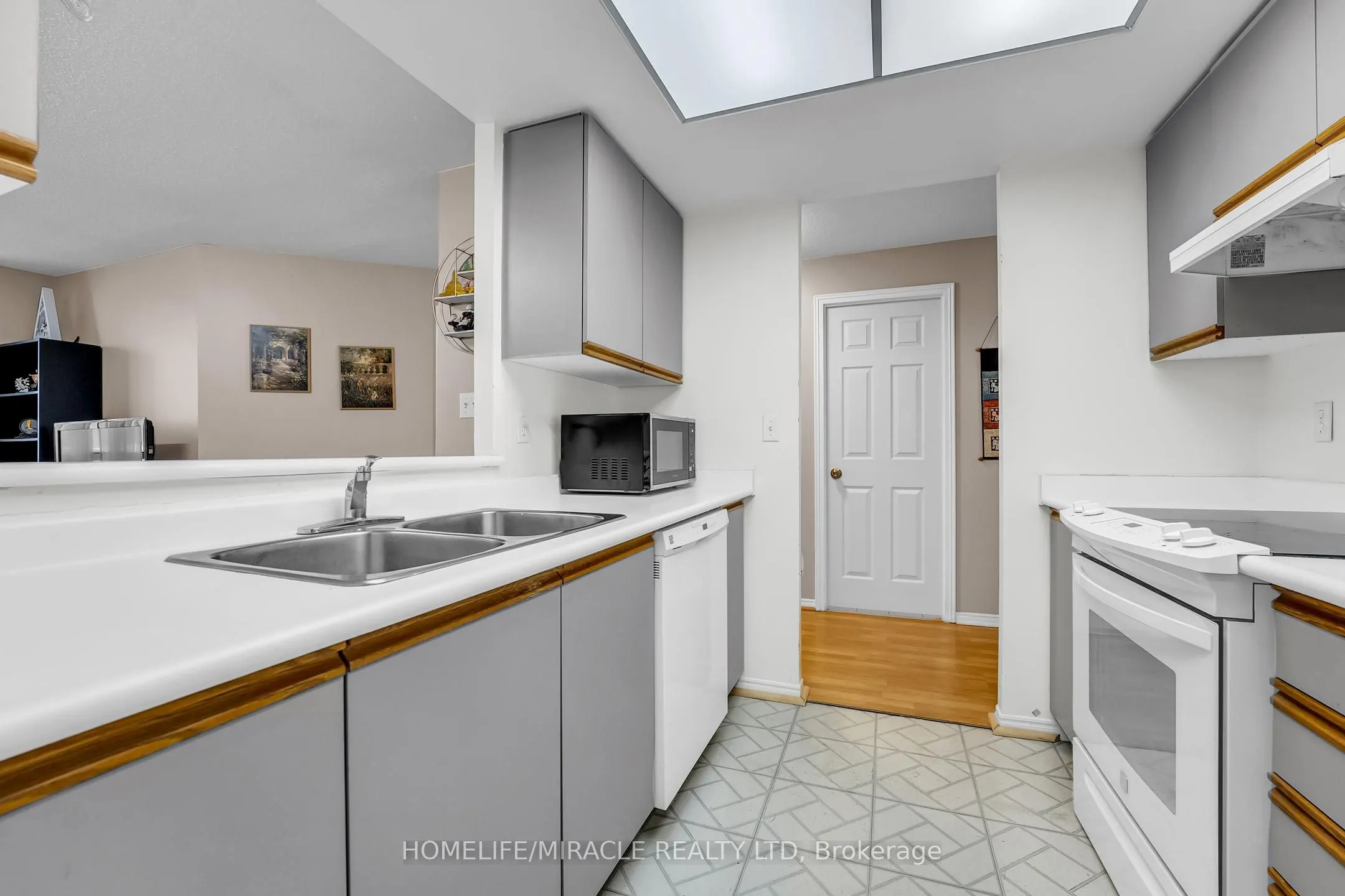 1001 Cedarglen Gate, #714