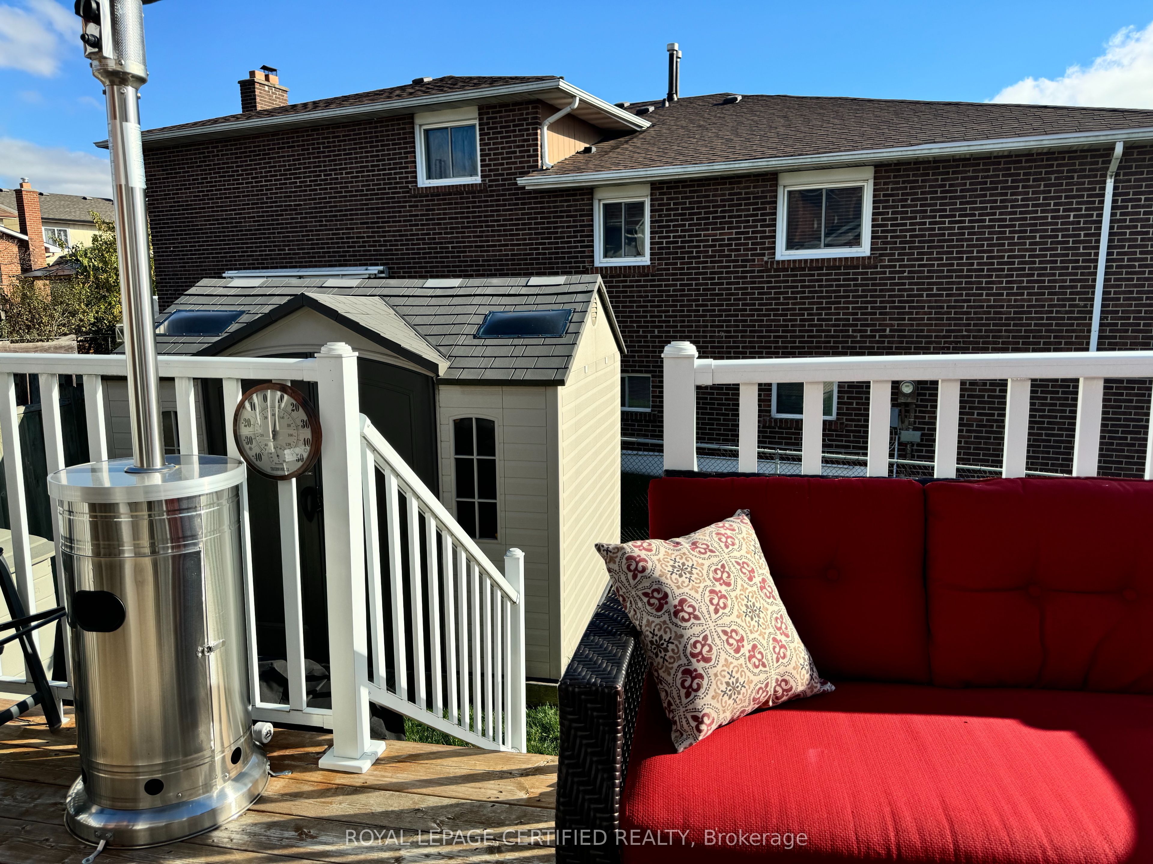 41 Winterfold Drive