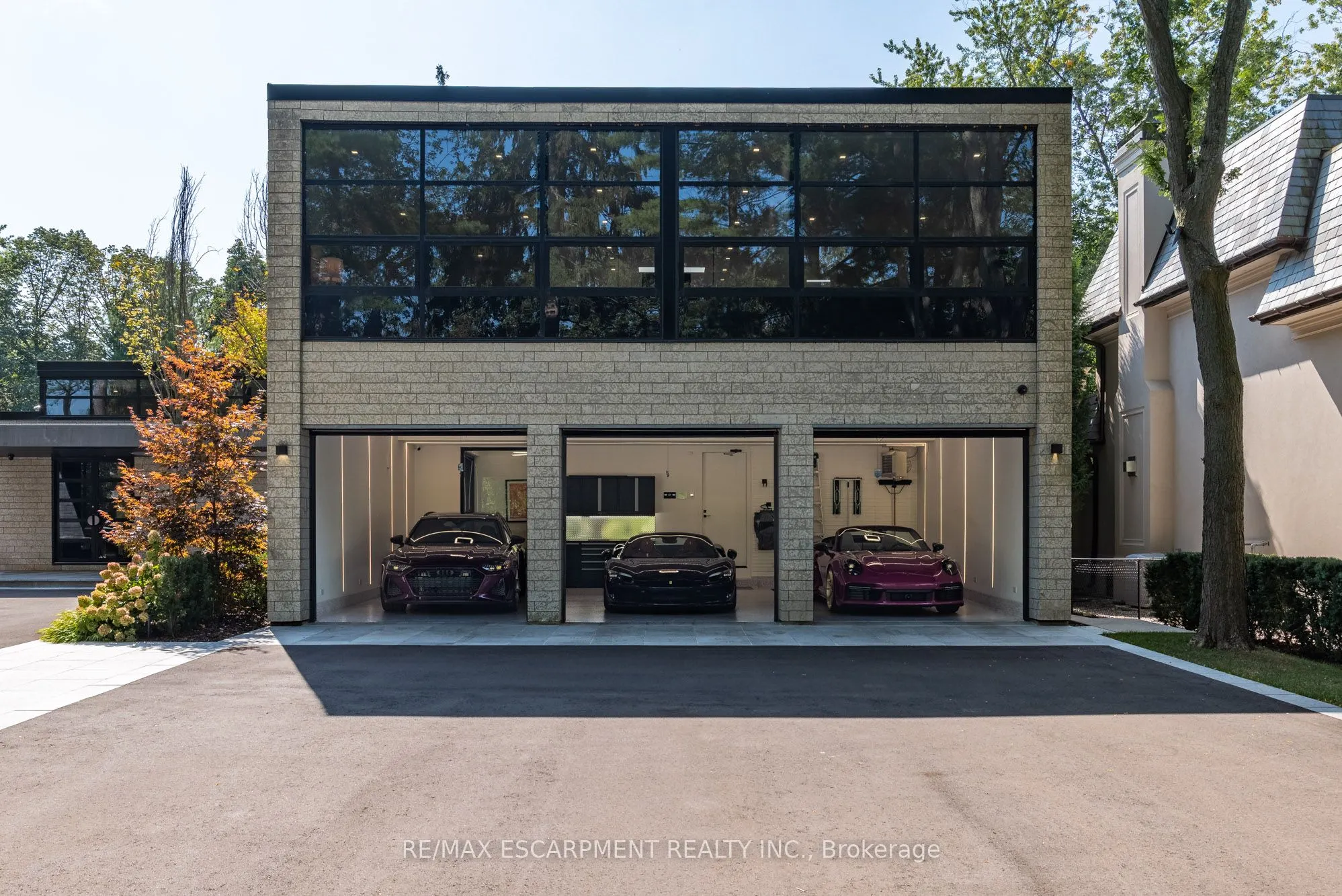 210 Chartwell Road