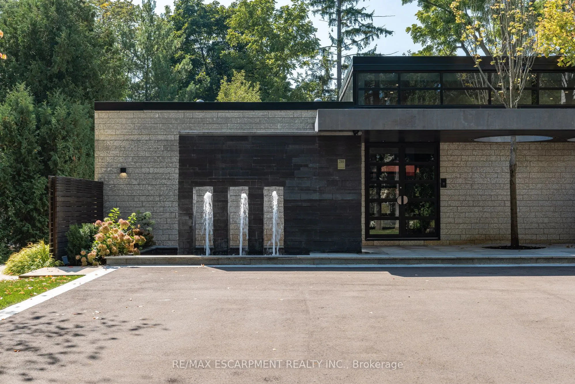 210 Chartwell Road