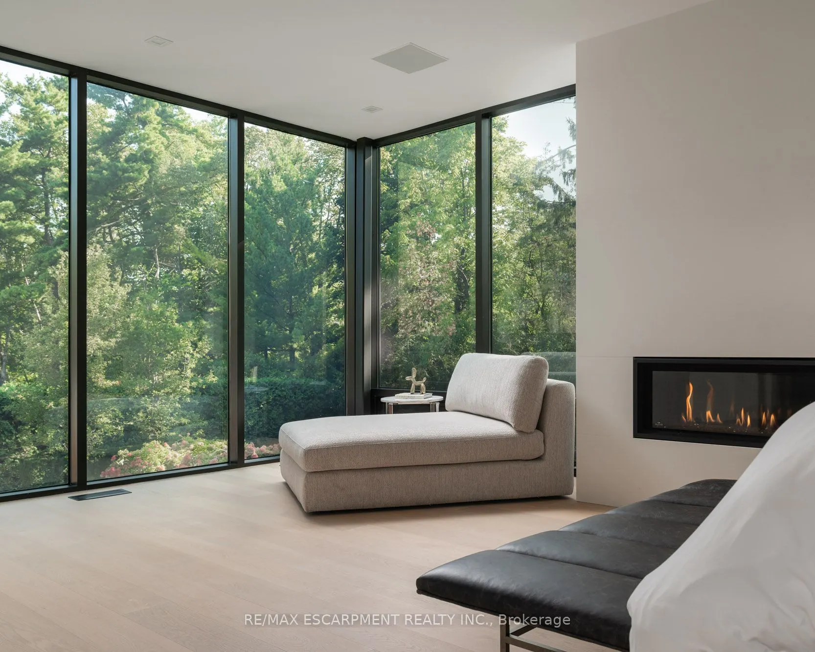210 Chartwell Road