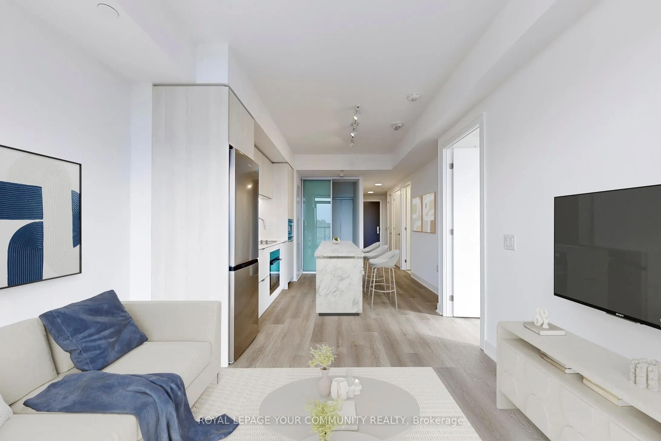 86 Dundas Street E #916