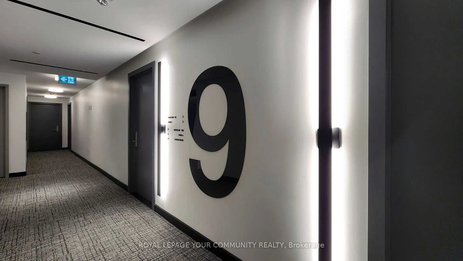 86 Dundas Street E #916