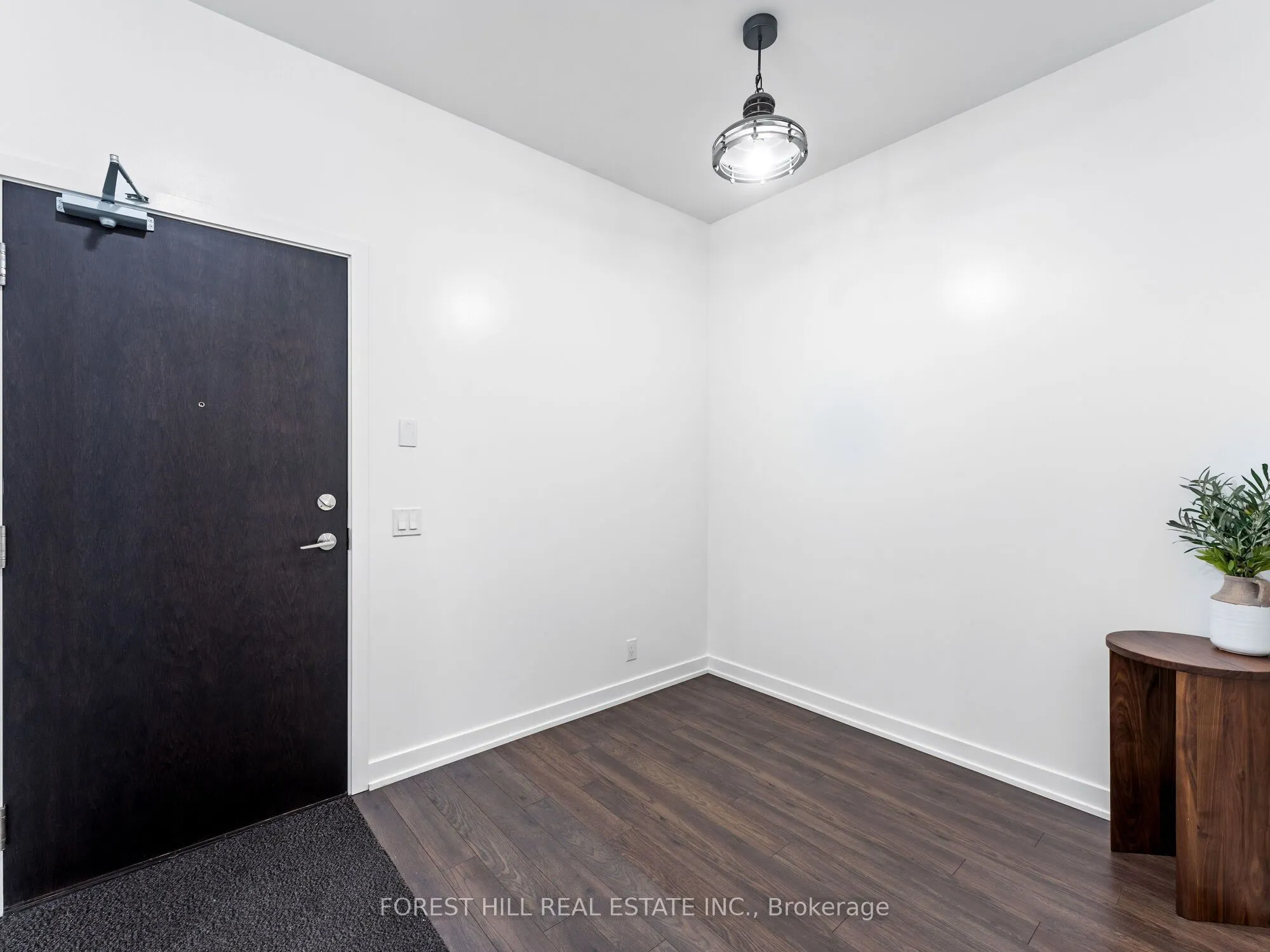 10 Park Lawn Road, #621