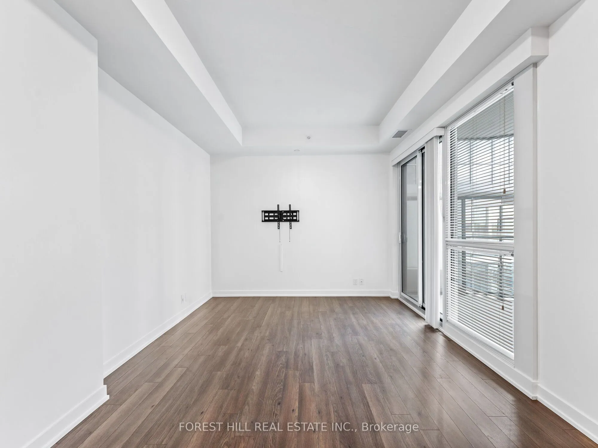 10 Park Lawn Road, #621