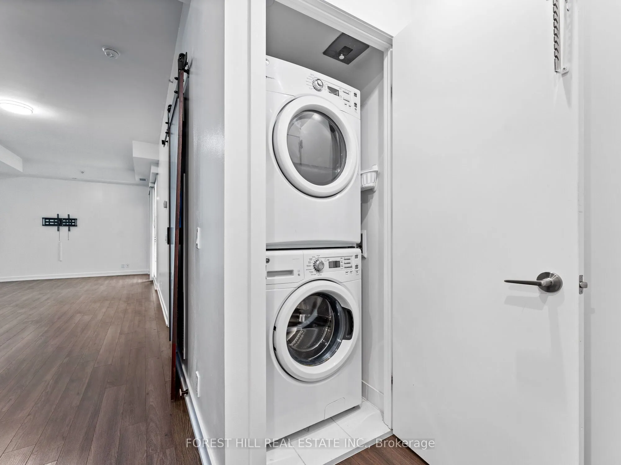 10 Park Lawn Road, #621