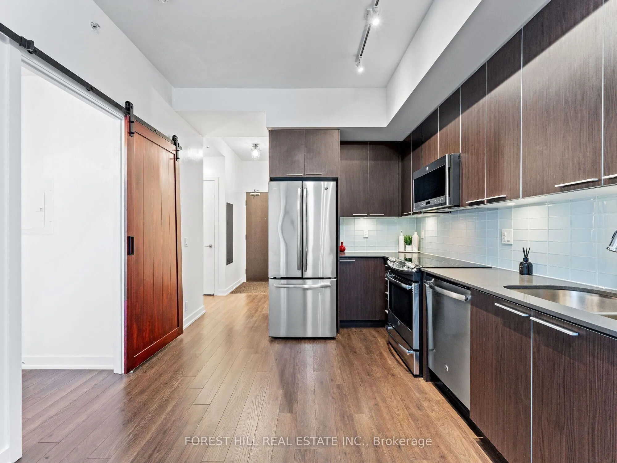 10 Park Lawn Road, #621
