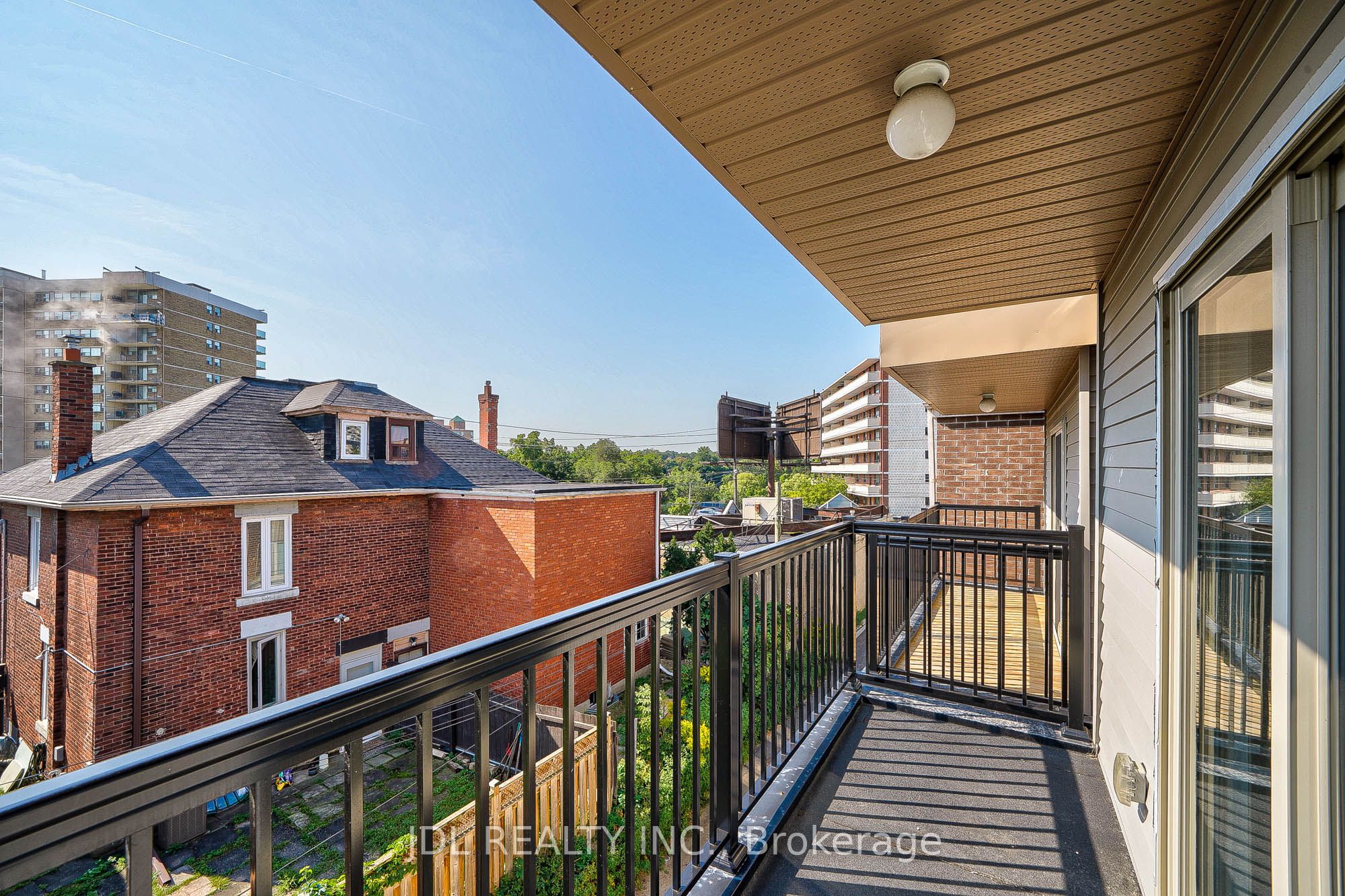 15 Justice Gardens