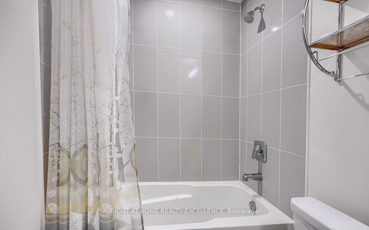 65 Watergarden Drive #201