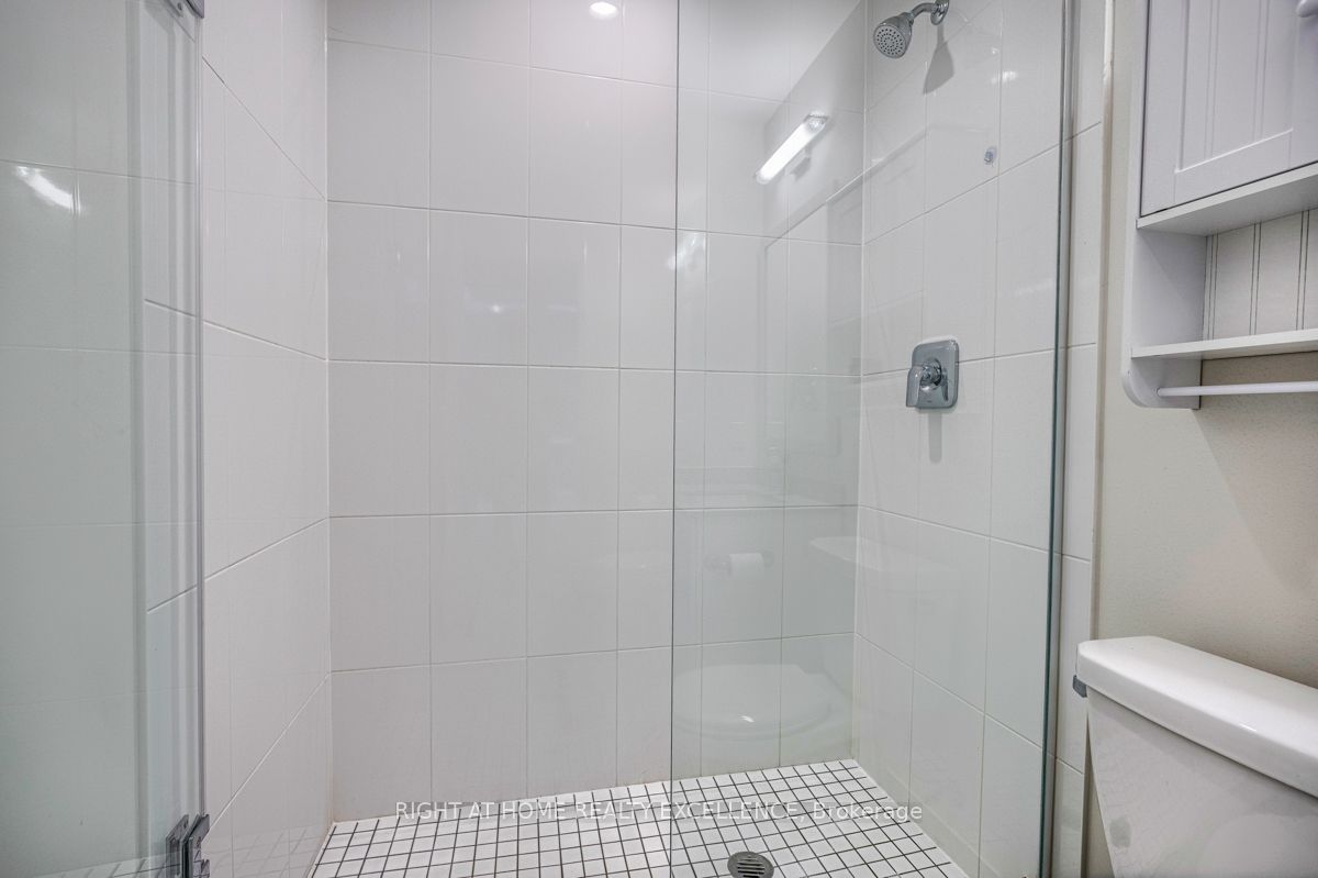 65 Watergarden Drive #201