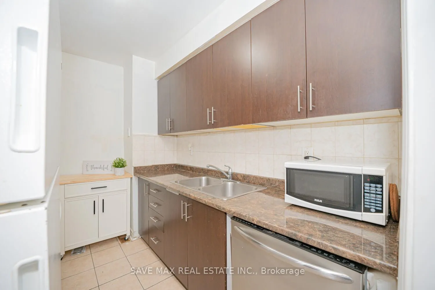 400 Mississauga Valley Boulevard, #31