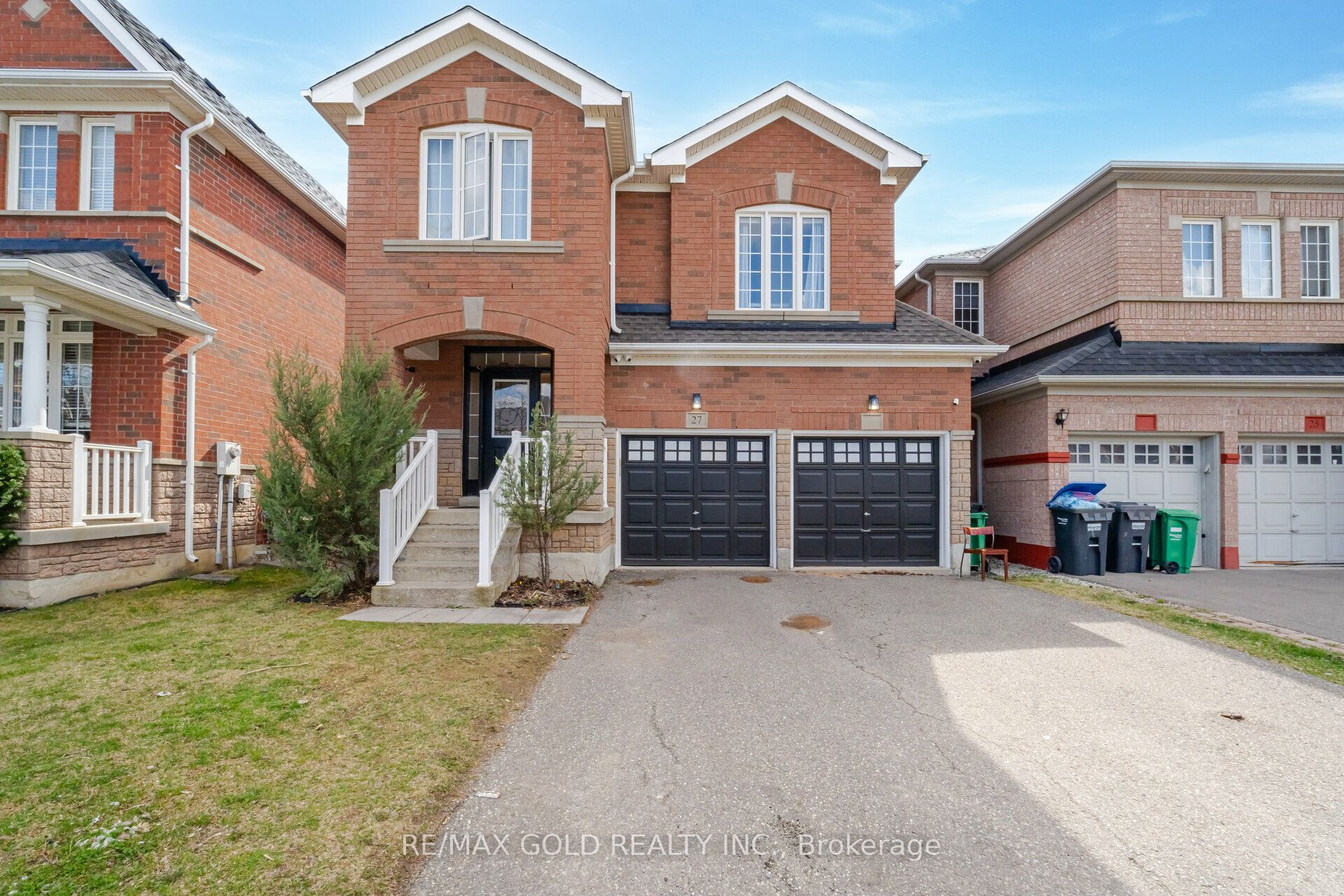 27 Treegrove Crescent #BSMT