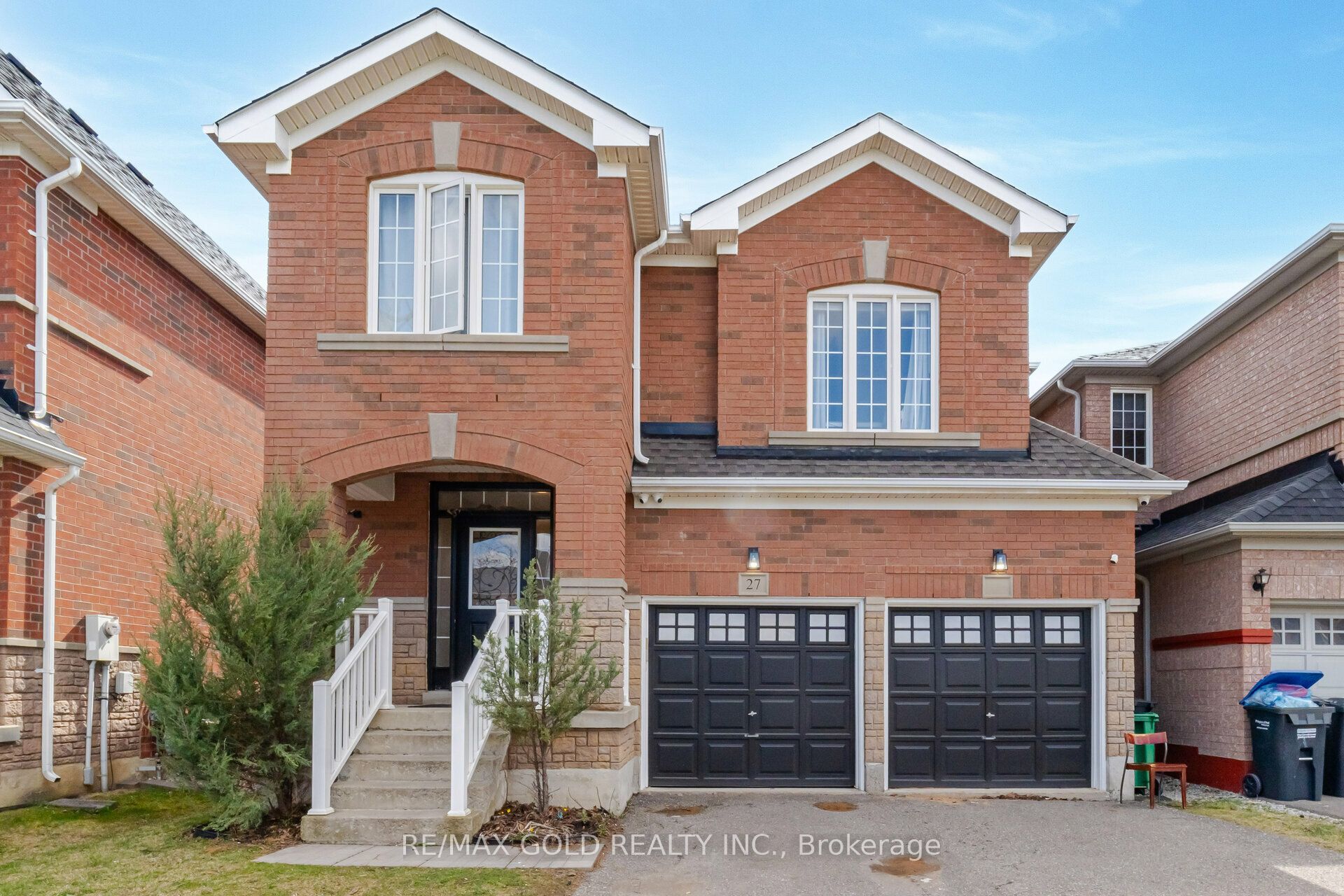 27 Treegrove Crescent #BSMT