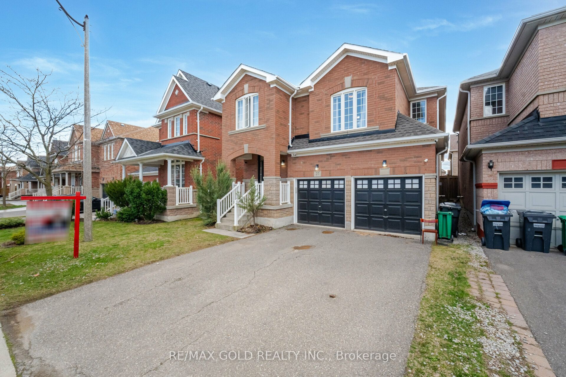 27 Treegrove Crescent #BSMT