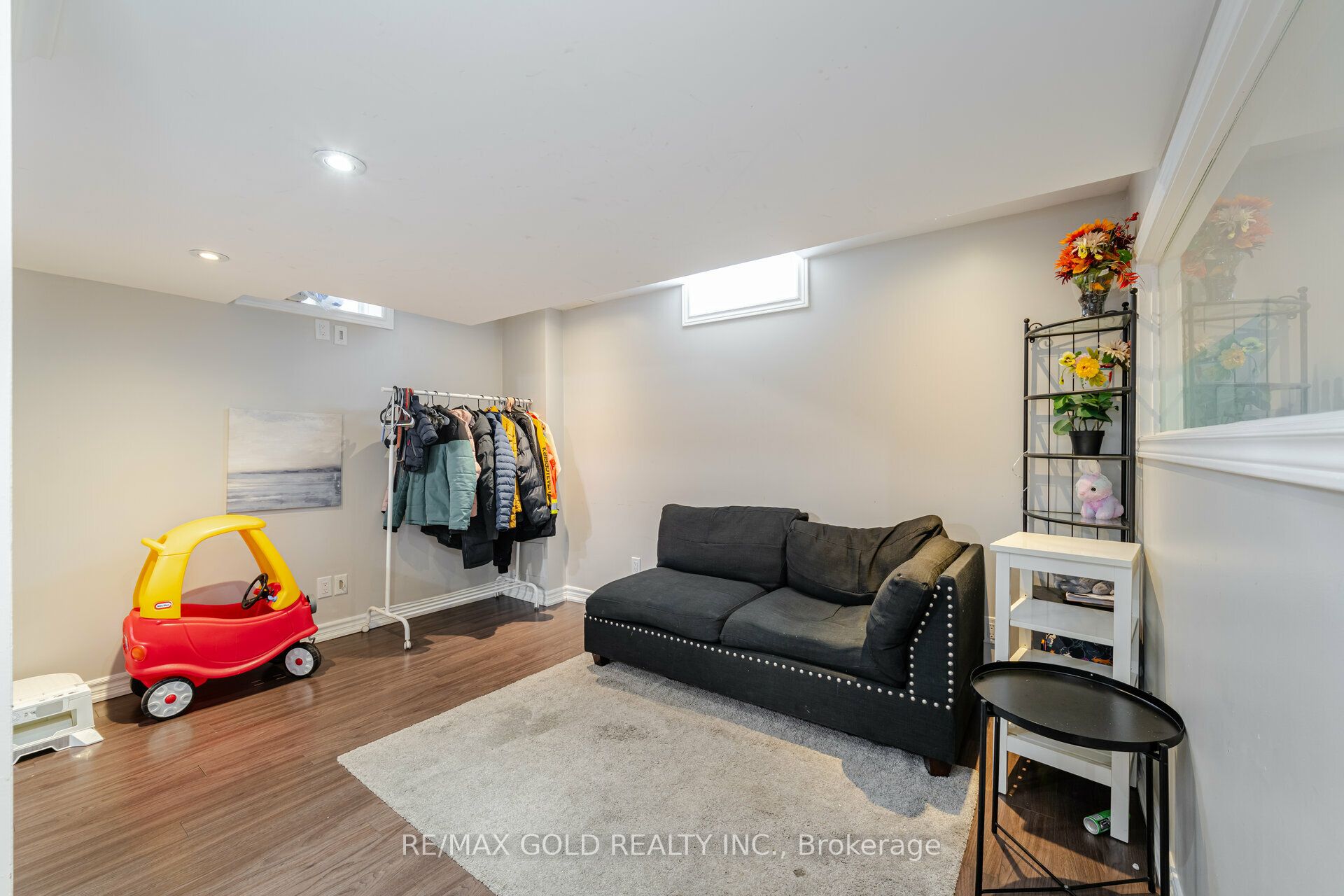 27 Treegrove Crescent #BSMT