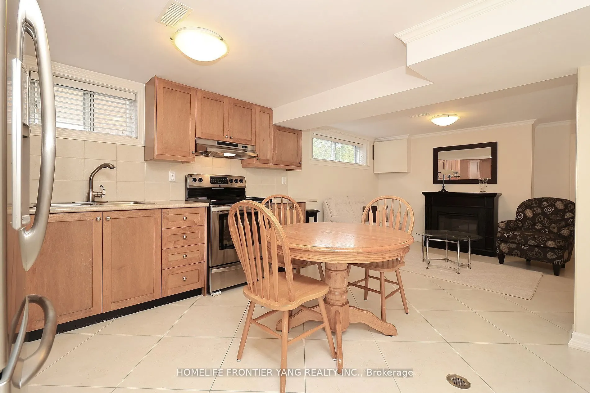 49 Graystone Gardens