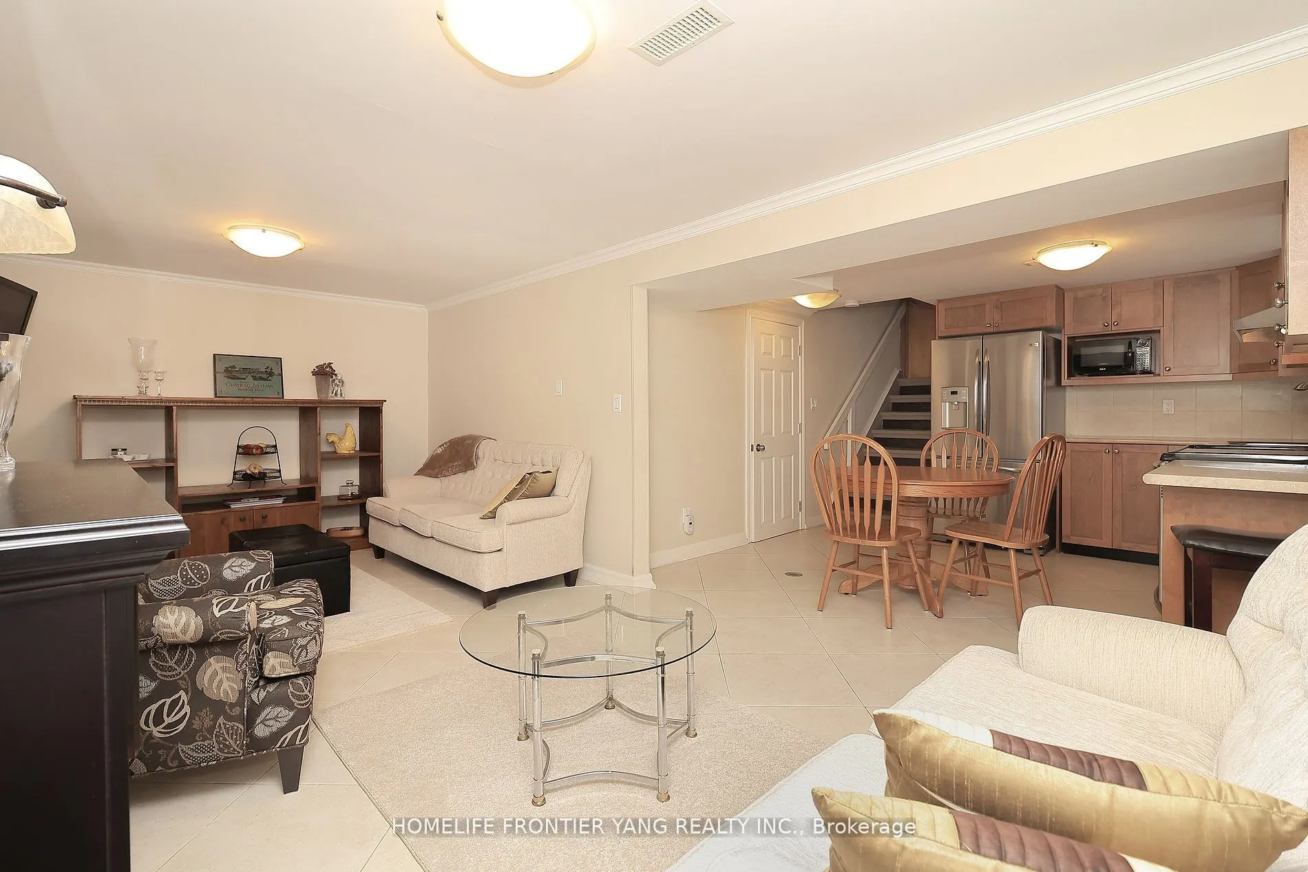 49 Graystone Gardens