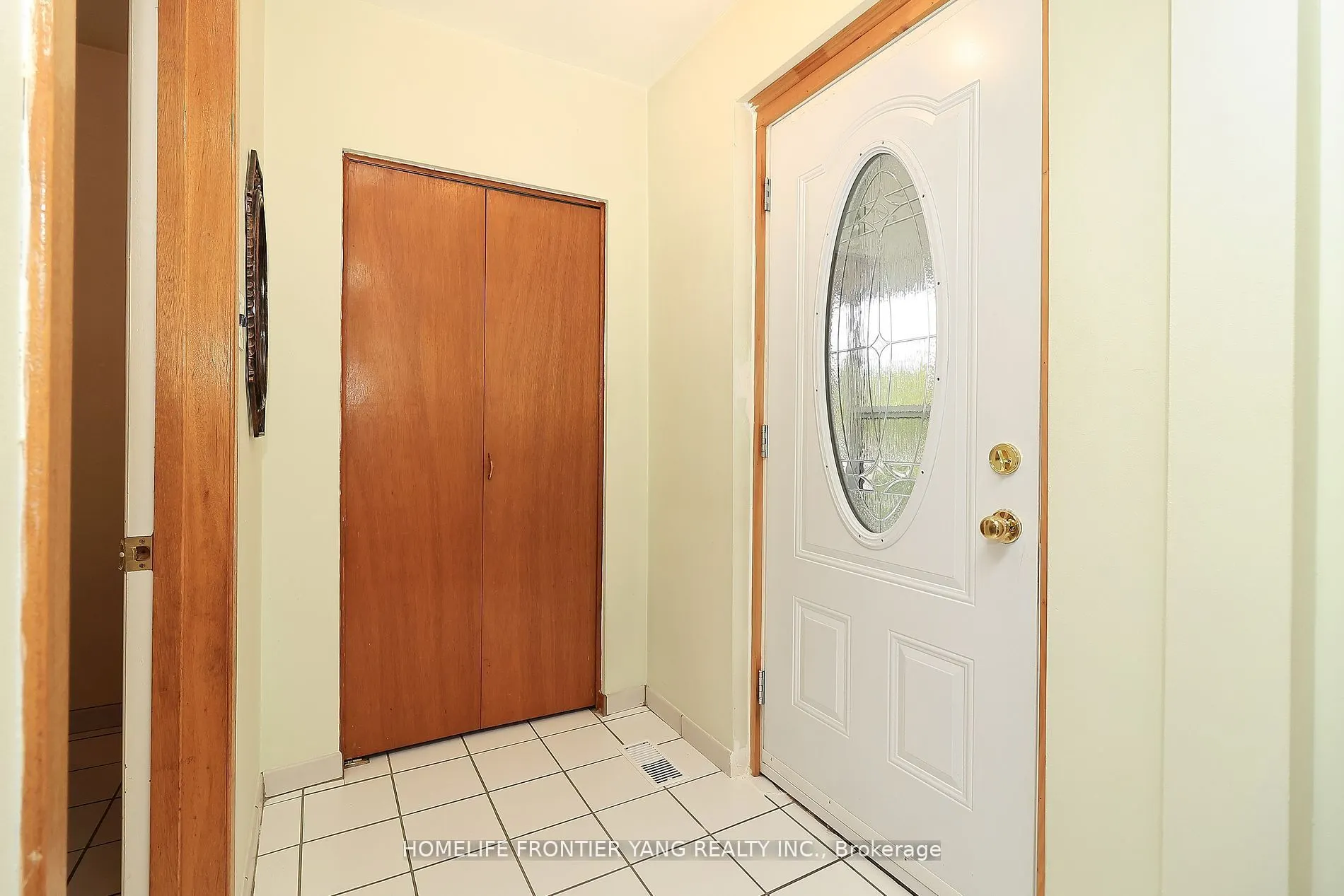 49 Graystone Gardens