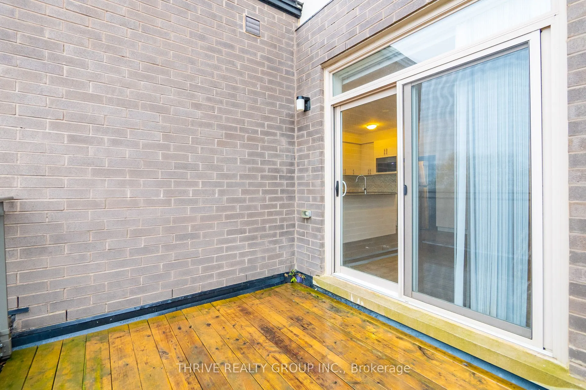 3165 Mintwood Circle