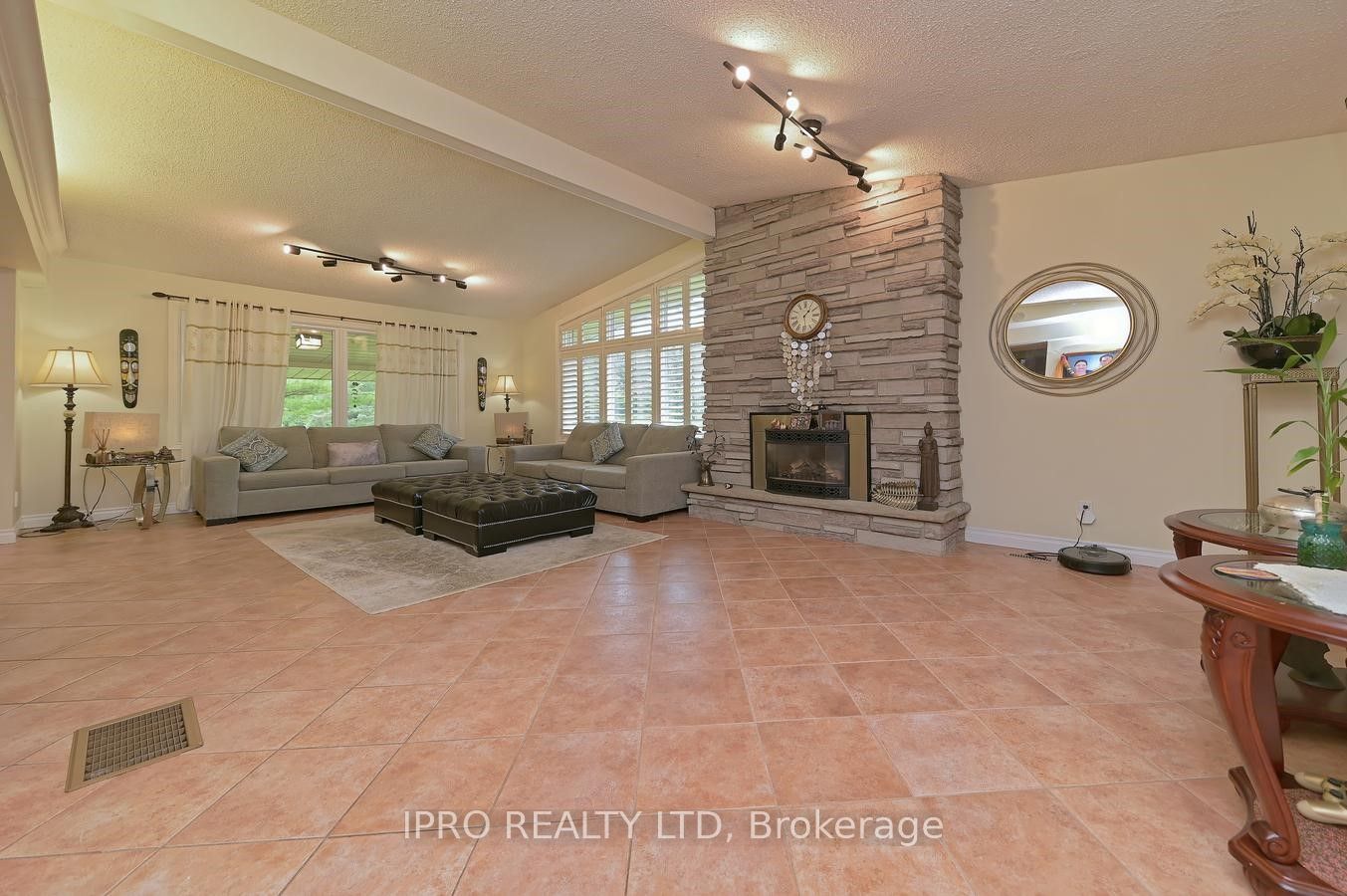 16 Cedar Drive